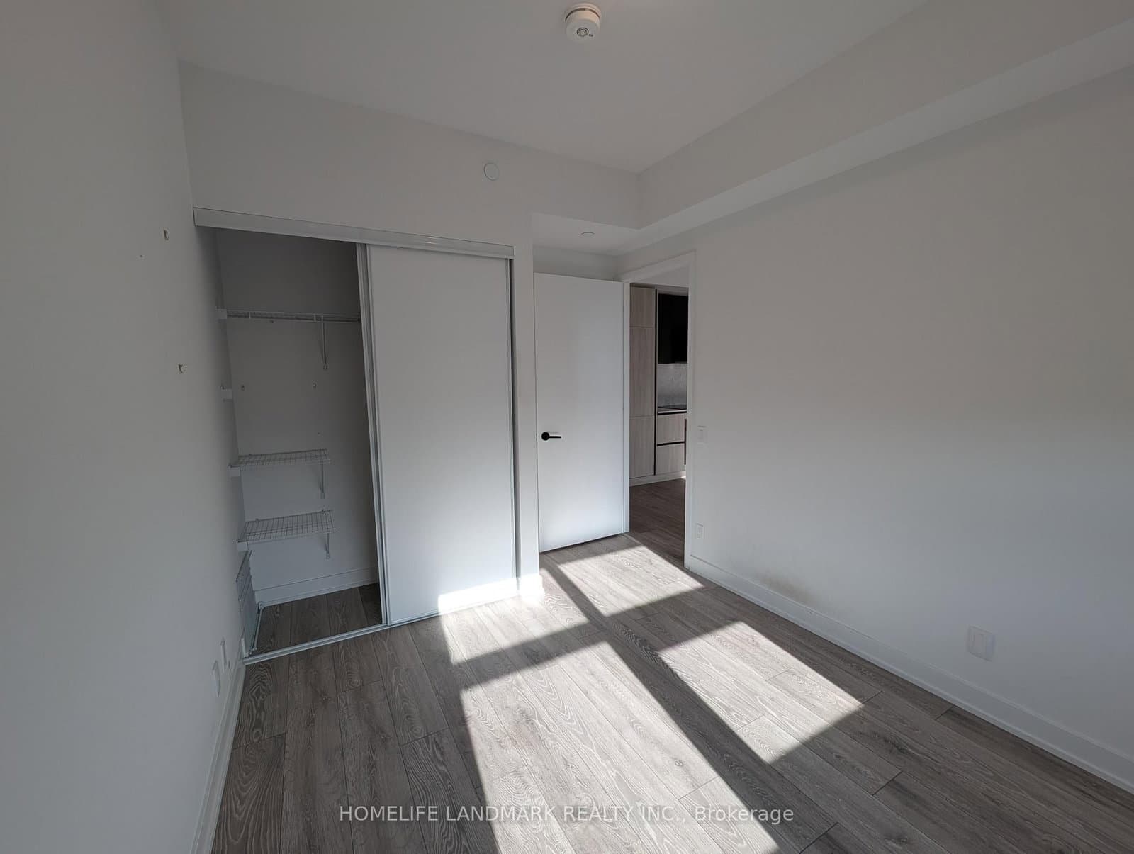 108 Peter Street, Unit 1318 thumbnail 6