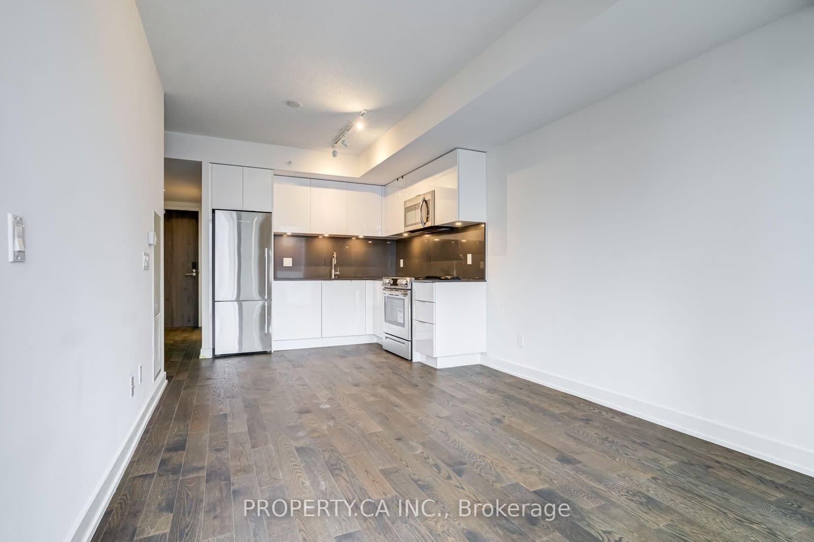 25 Richmond Street E, Unit 1513 thumbnail 19