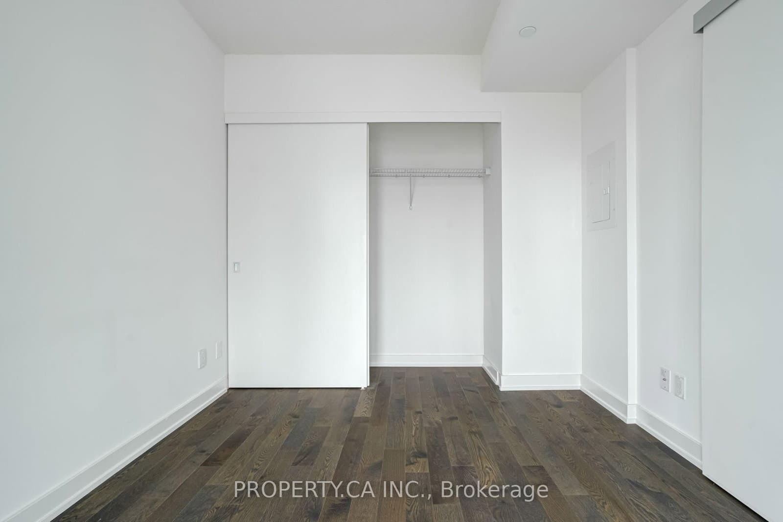 25 Richmond Street E, Unit 1513 thumbnail 25