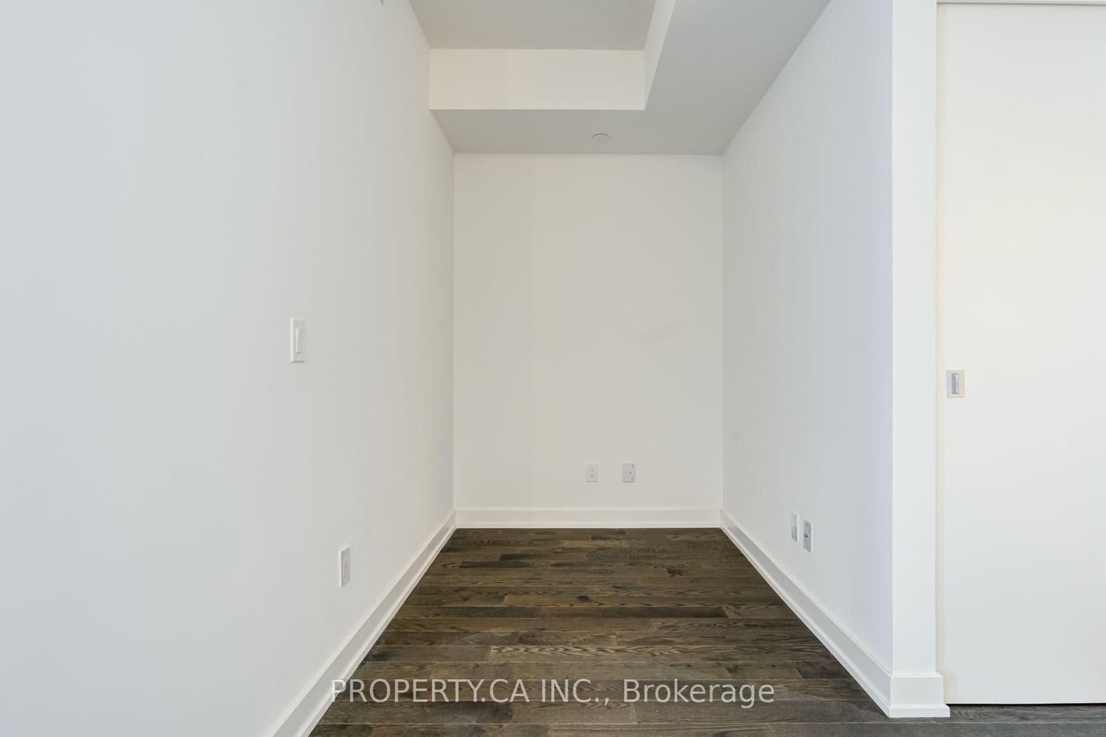 25 Richmond Street E, Unit 1513 thumbnail 27