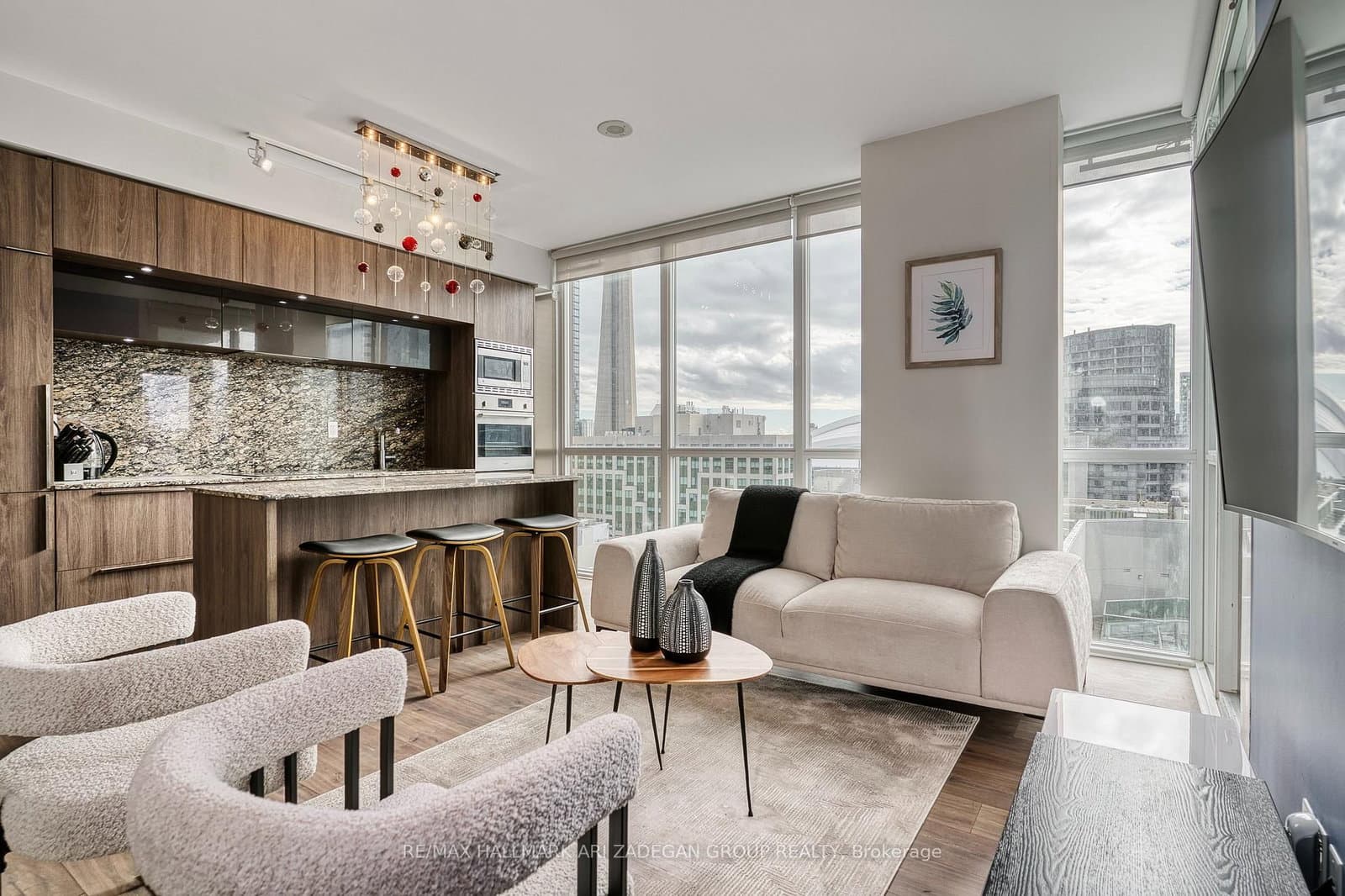 88 Blue Jays Way, Unit 1806 - Image 1