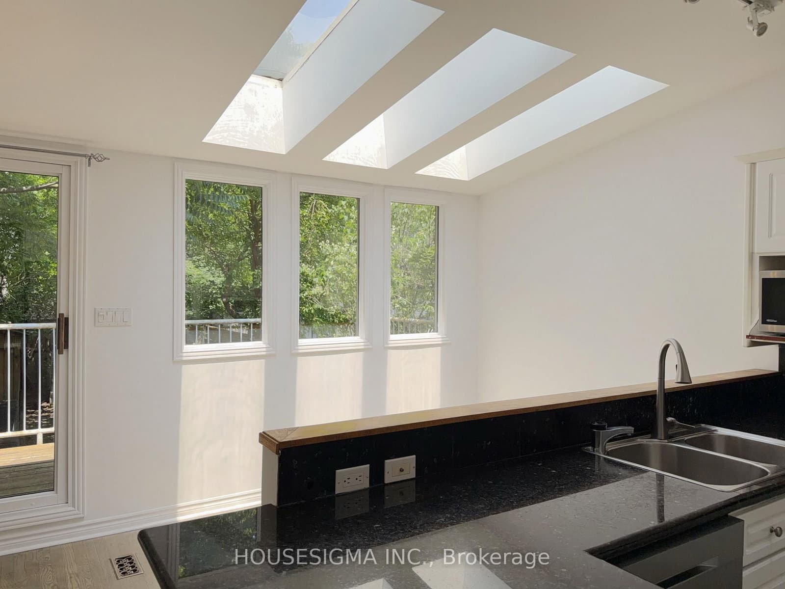 116 Cranbrooke Avenue, Unit Main thumbnail 15