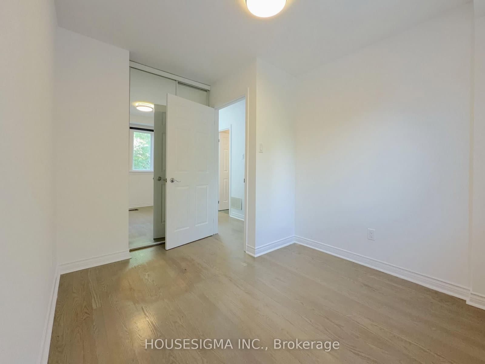 116 Cranbrooke Avenue, Unit Main thumbnail 23
