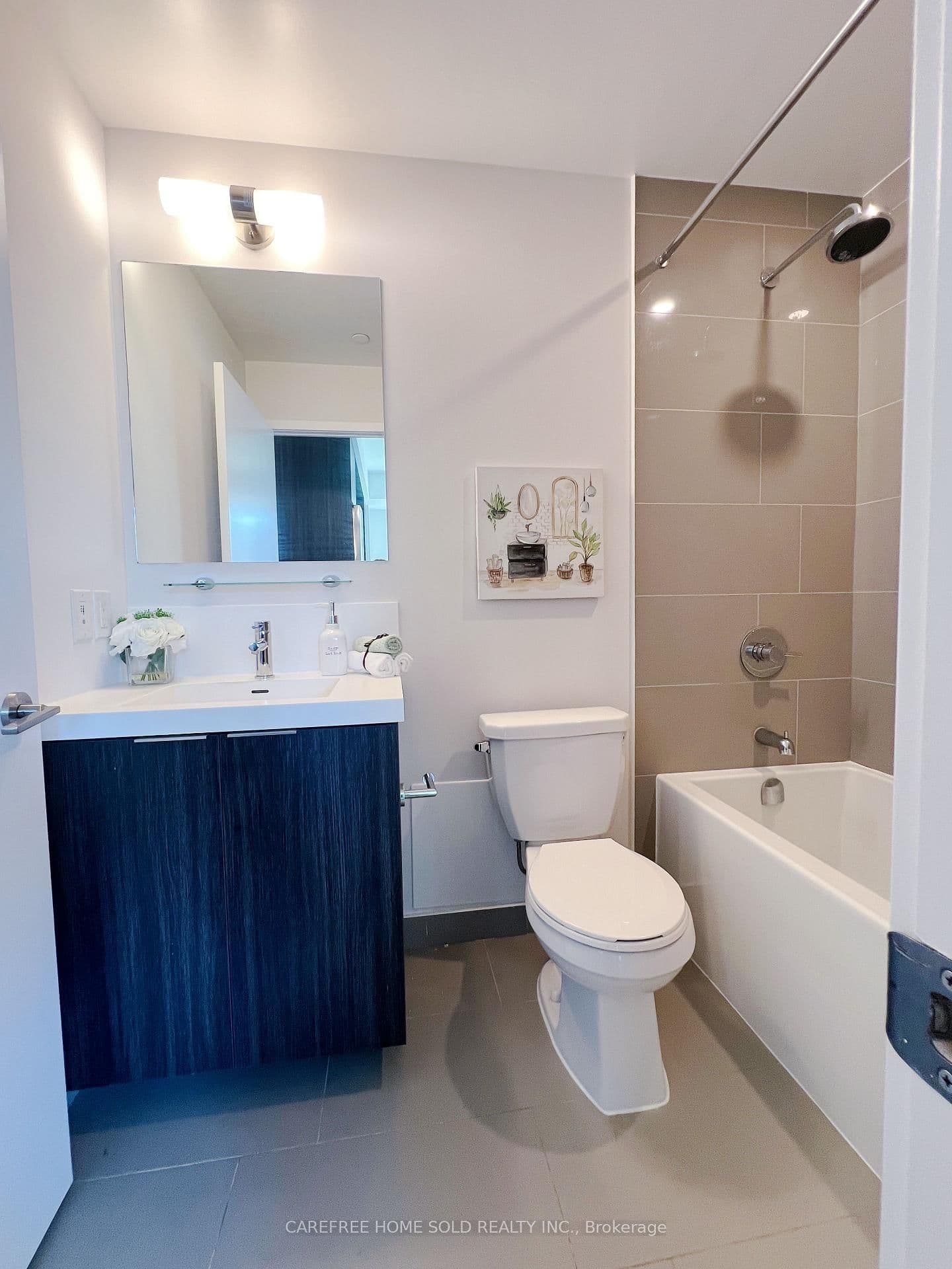225 Sumach Street, Unit 711 thumbnail 12