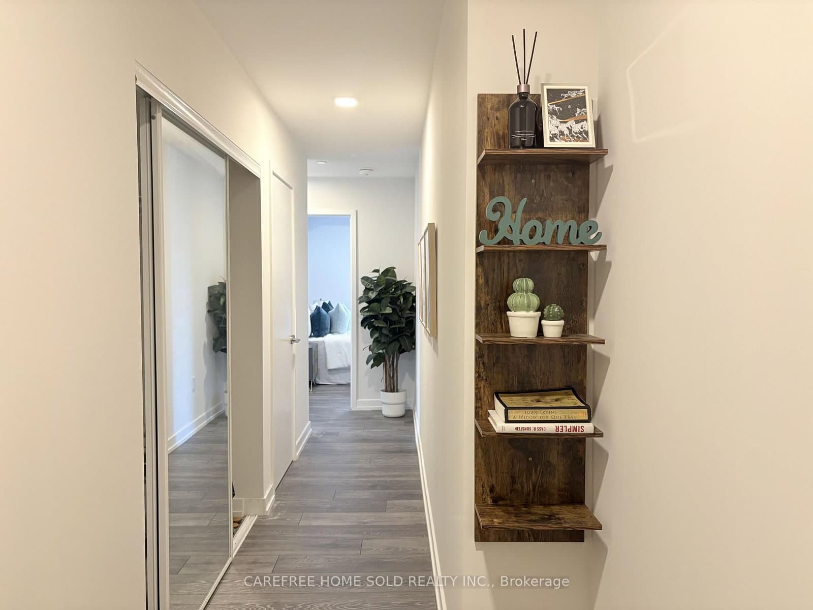 225 Sumach Street, Unit 711 thumbnail 13
