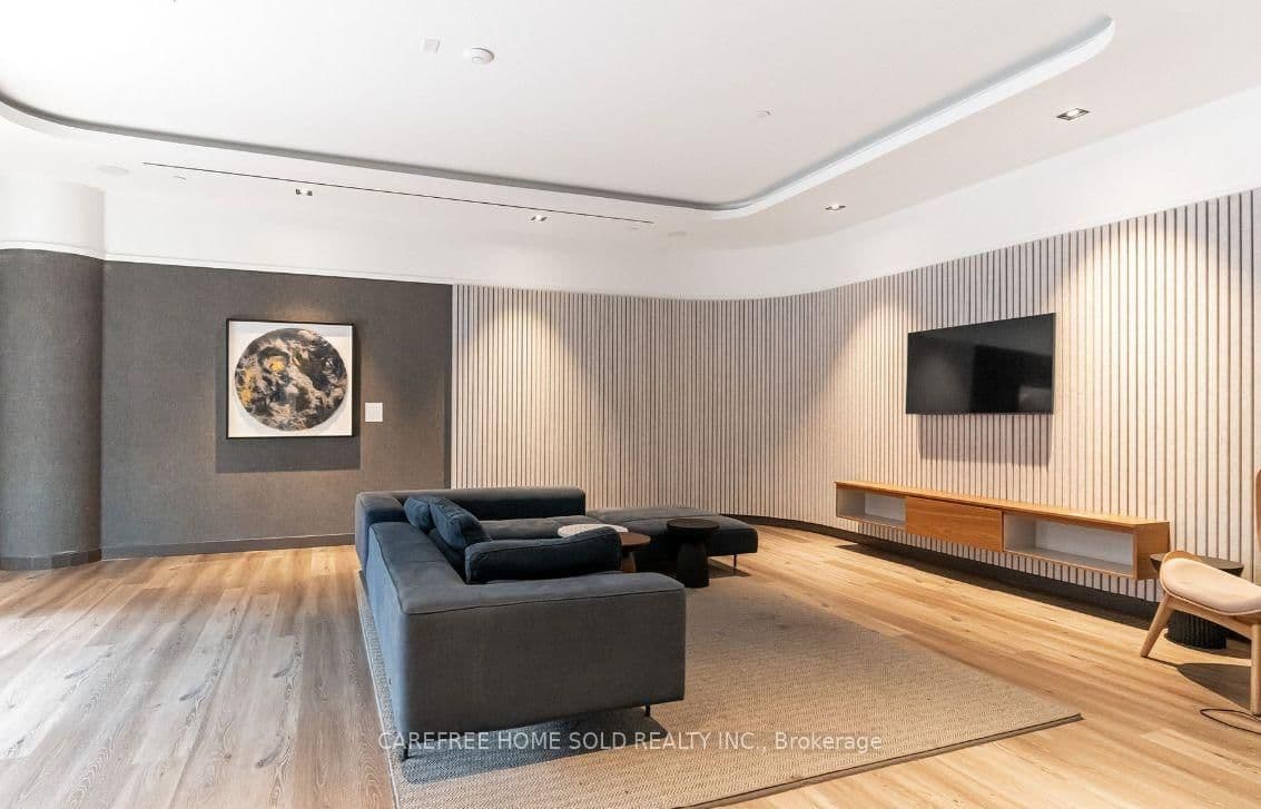 225 Sumach Street, Unit 711 thumbnail 17