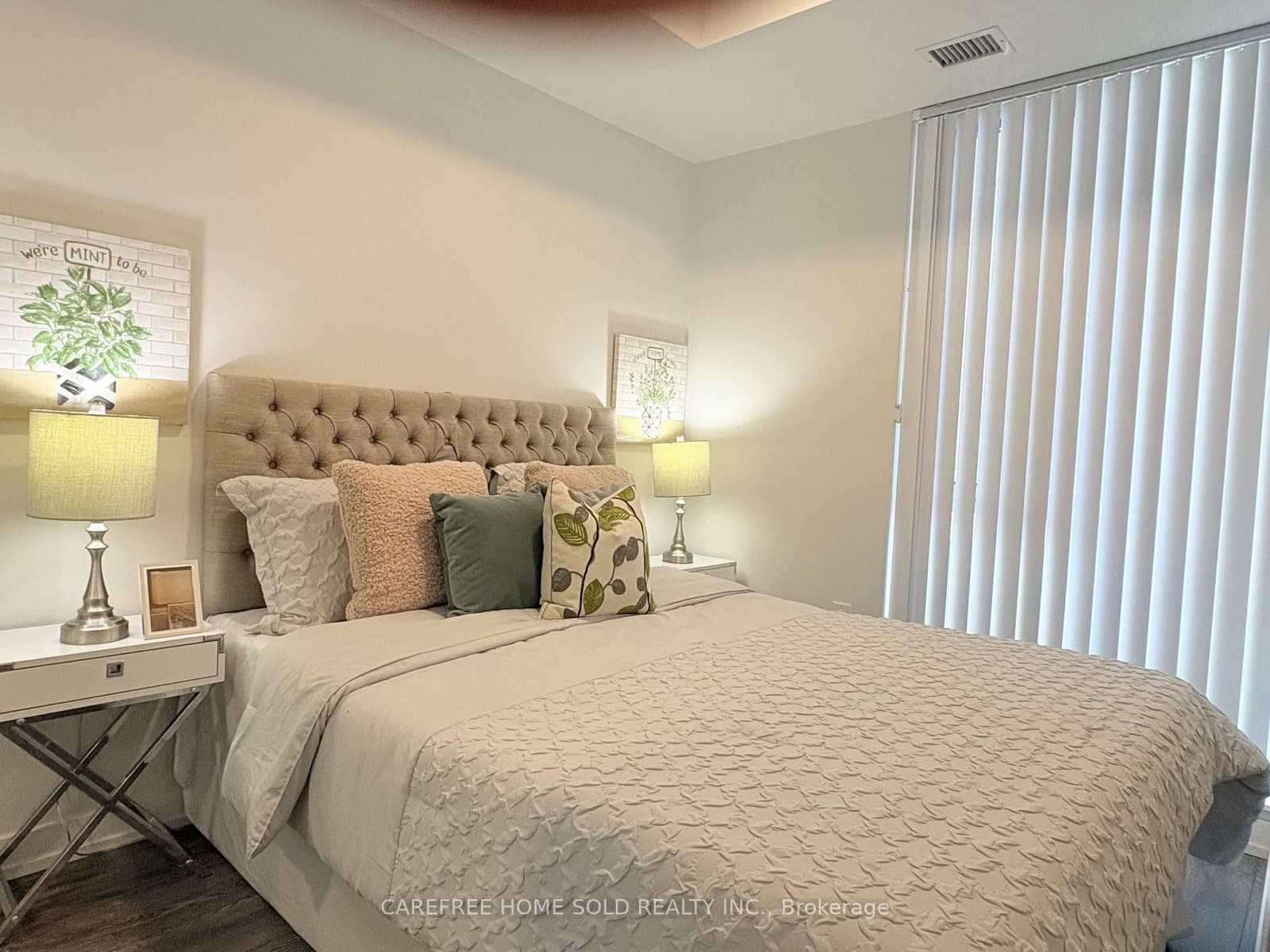 225 Sumach Street, Unit 711 thumbnail 8