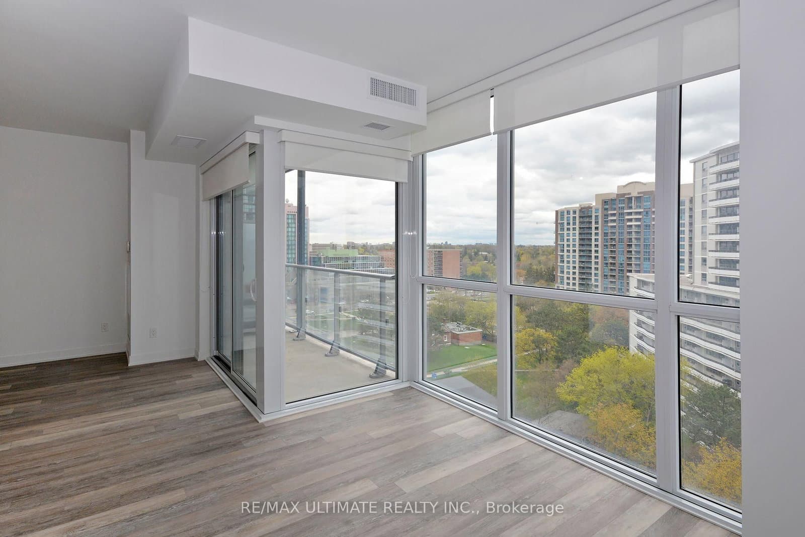 5180 Yonge Street, Unit 401 thumbnail 6