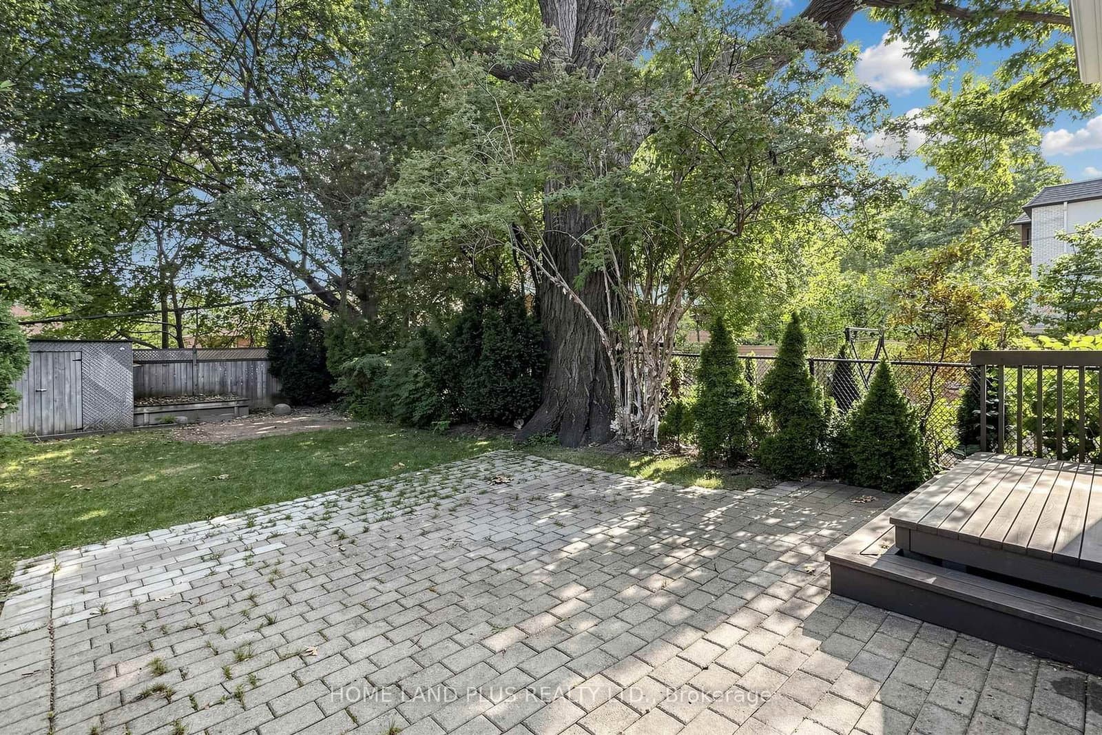 57 Mann Avenue thumbnail 40