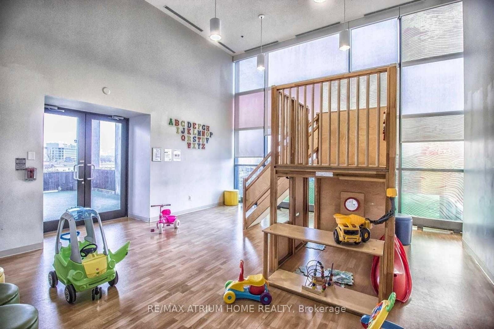 29 Singer Court, Unit 2605 thumbnail 22