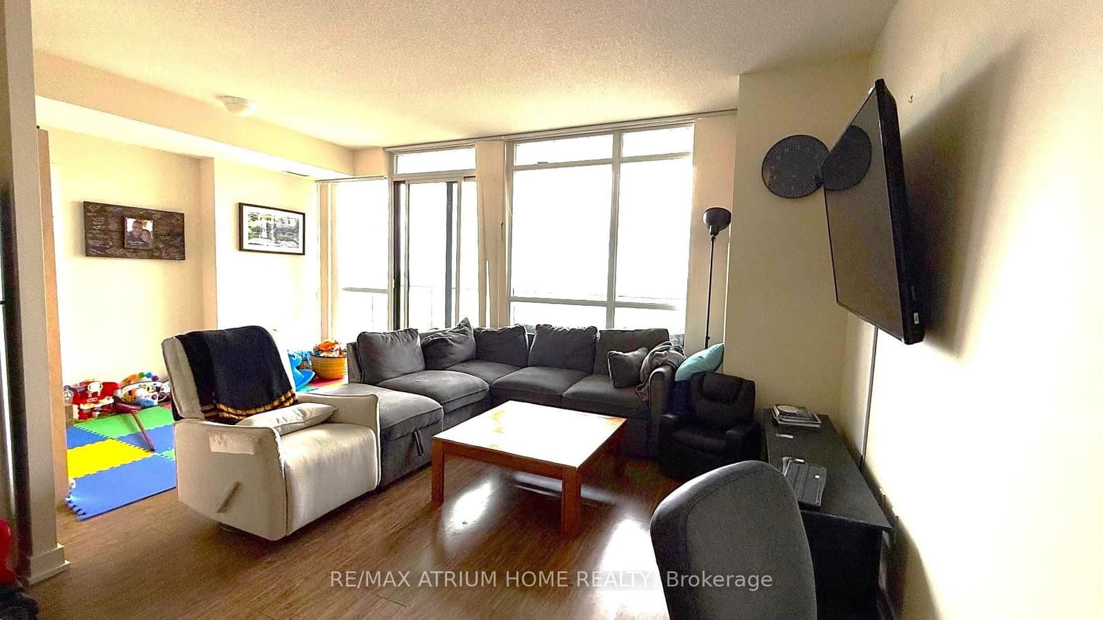 29 Singer Court, Unit 2605 thumbnail 7