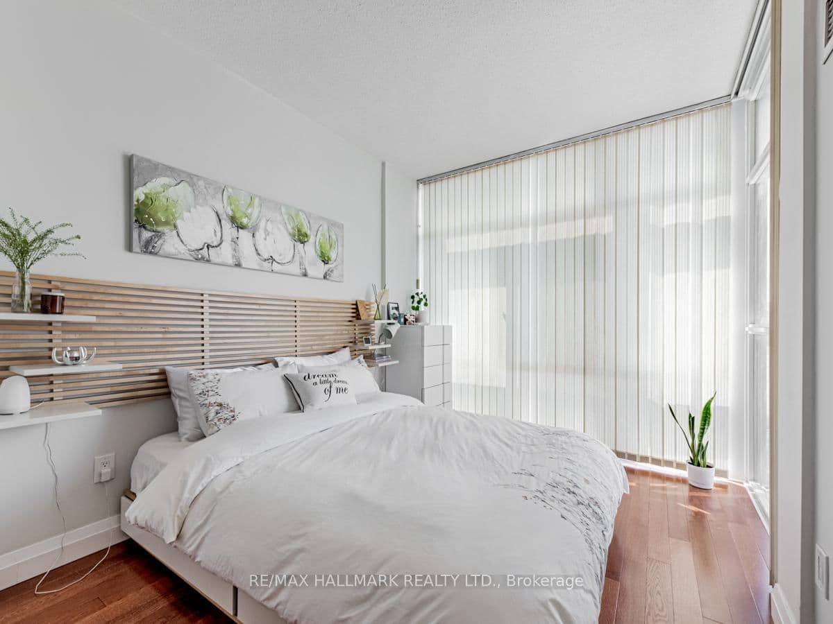 39 Parliament Street, Unit 1102 thumbnail 19