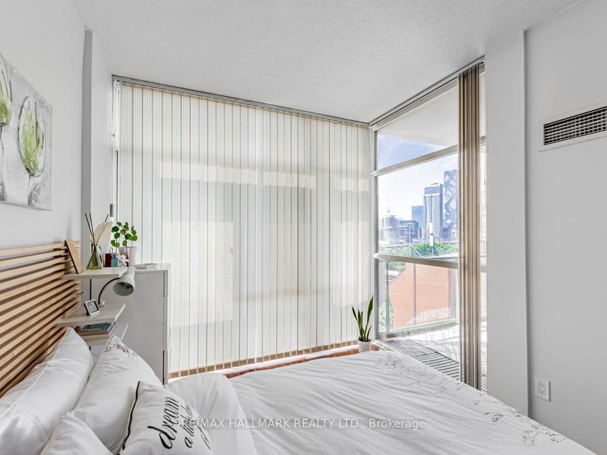 39 Parliament Street, Unit 1102 thumbnail 20