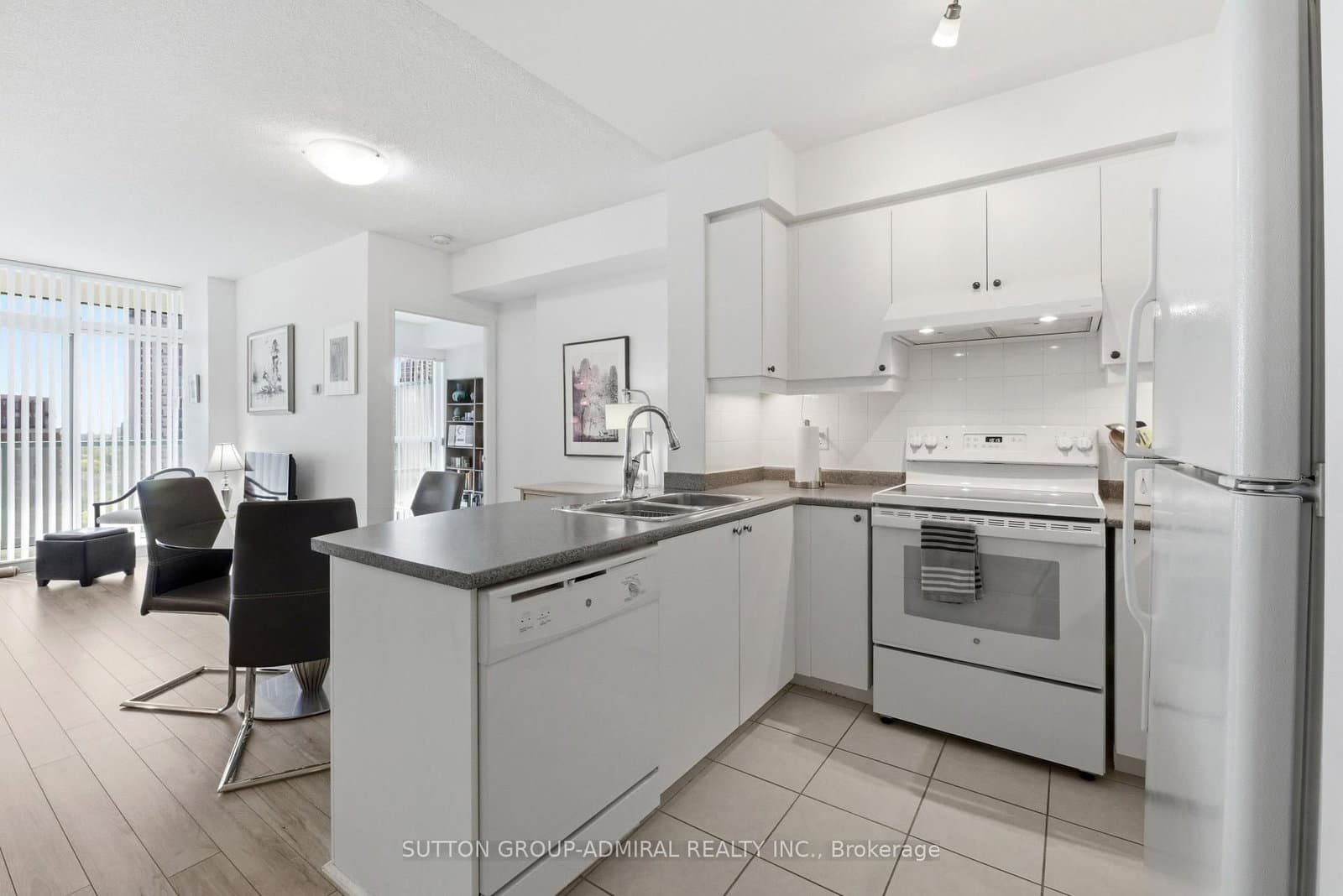 5500 Yonge Street, Unit 1403 thumbnail 4