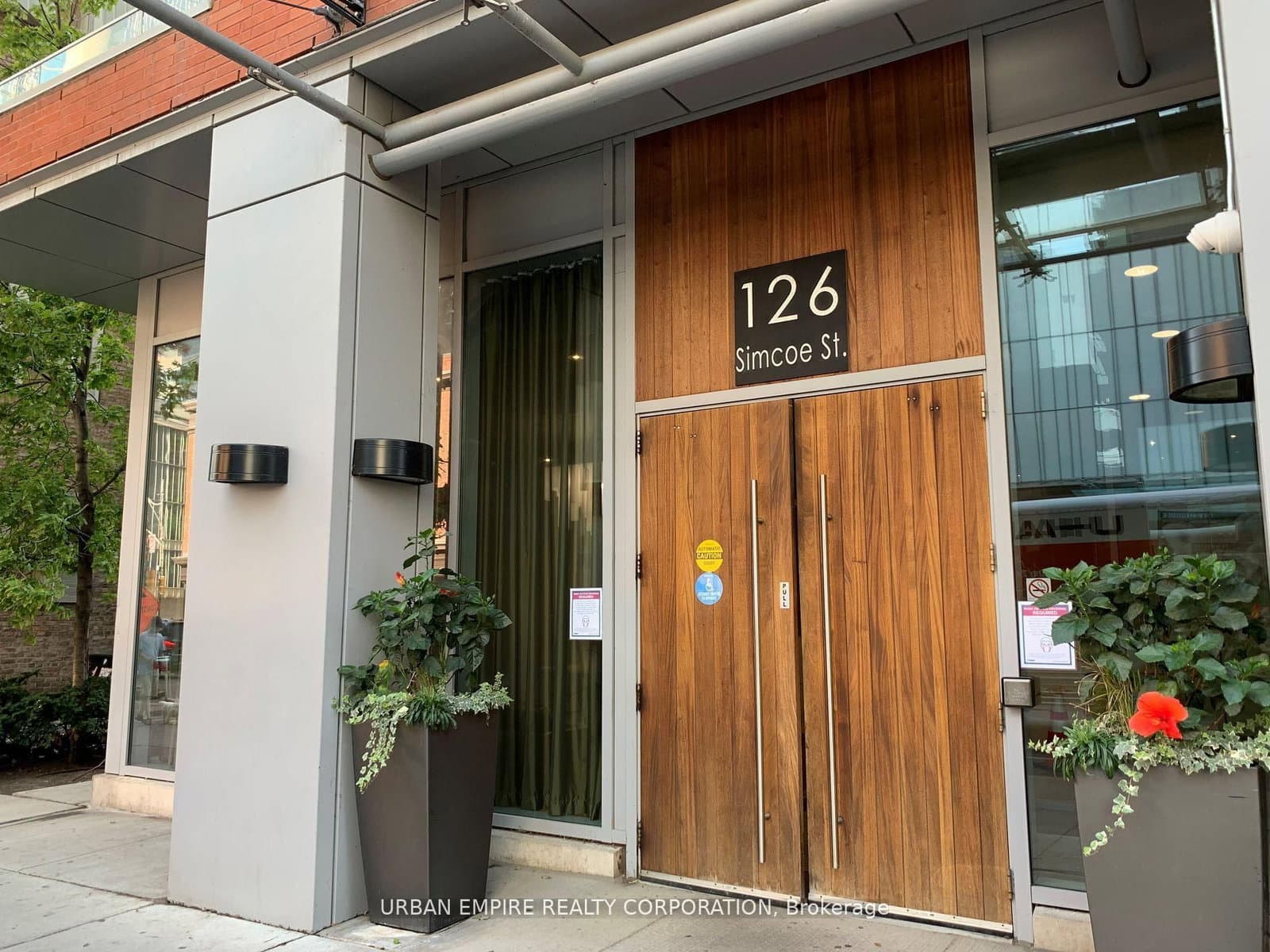 126 Simcoe Street, Unit 408 thumbnail 18