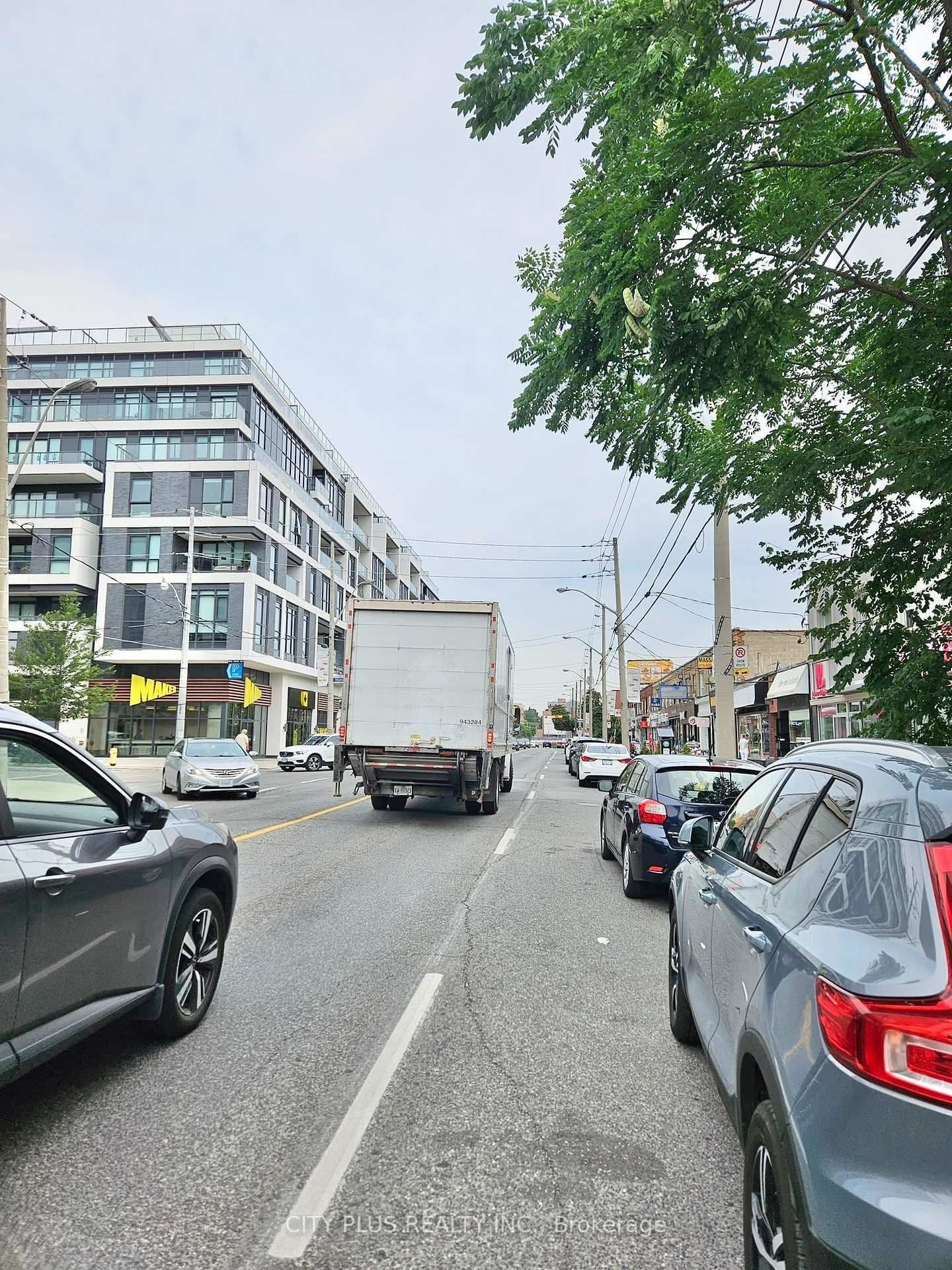 1677 Bayview Avenue thumbnail 13