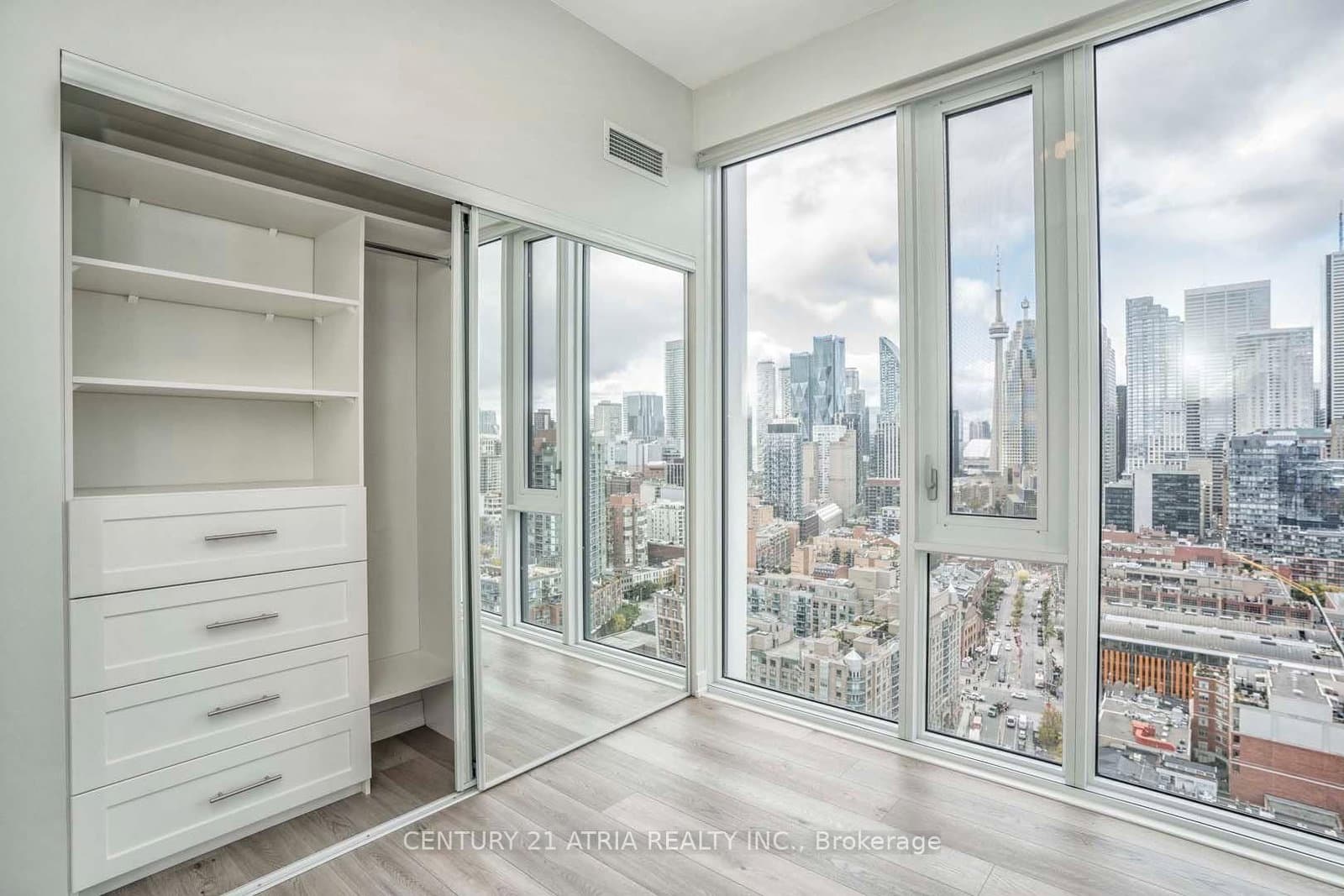 158 Front Street, Unit 2601 thumbnail 24