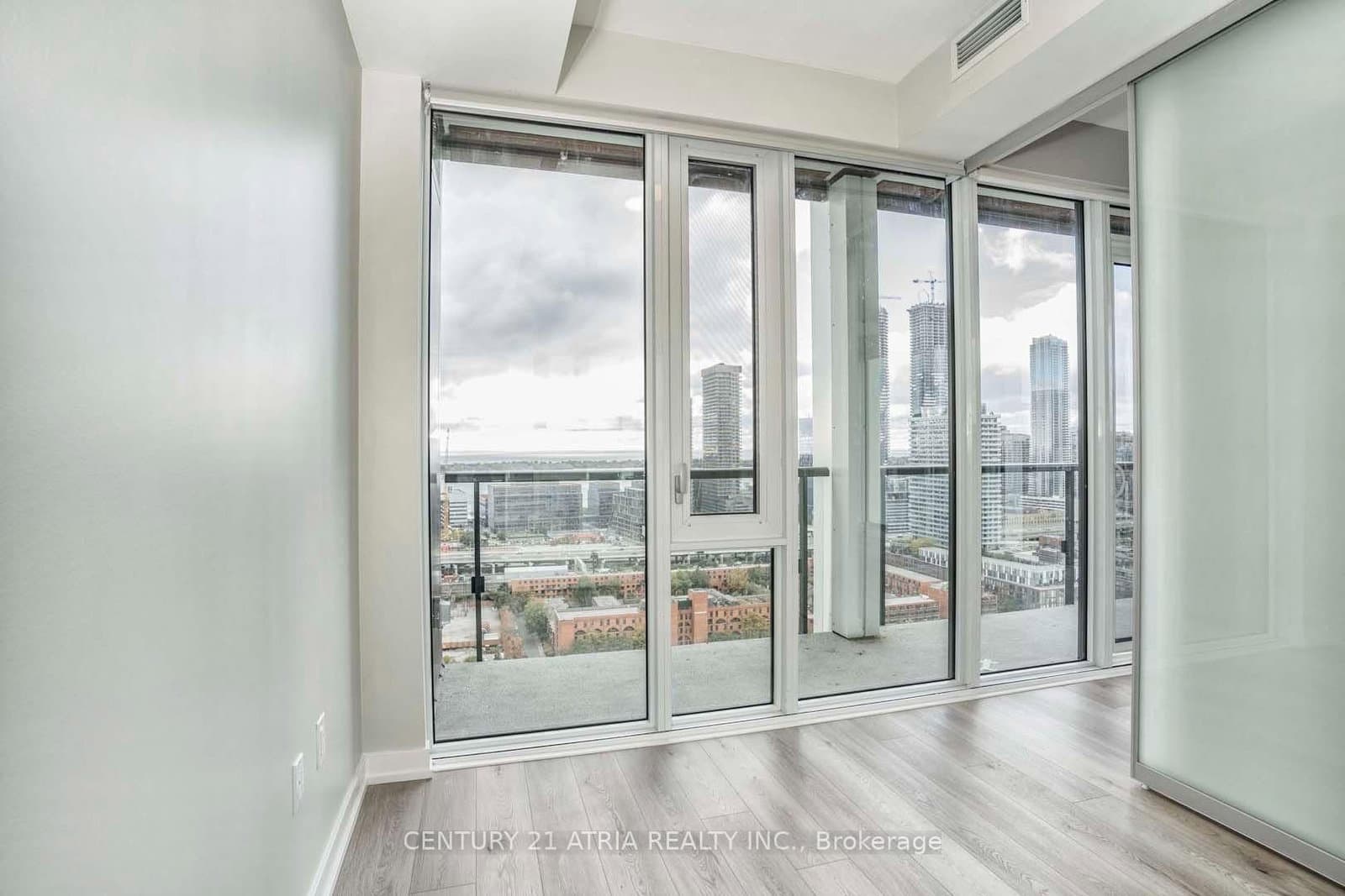 158 Front Street, Unit 2601 thumbnail 29