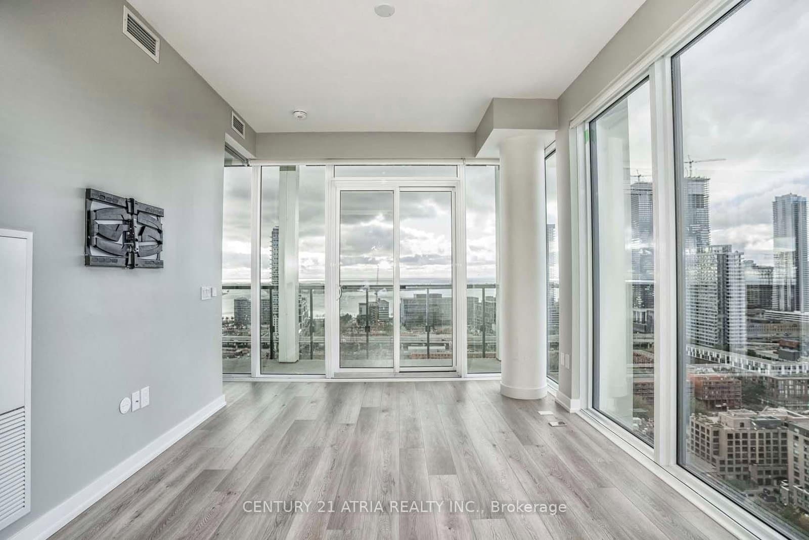 158 Front Street, Unit 2601 thumbnail 6