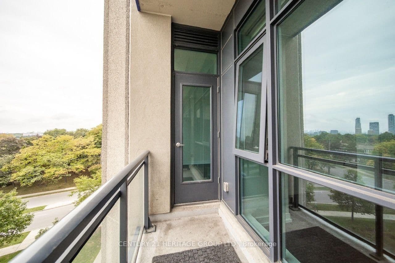 75 The Donway W, Unit 509 thumbnail 14