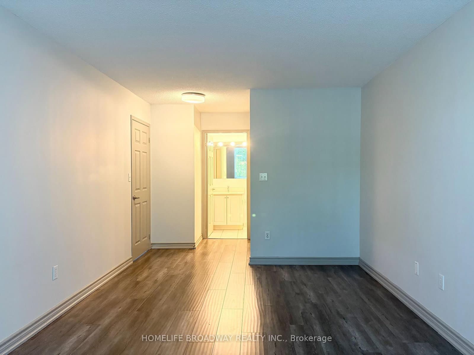 39 Pemberton Avenue, Unit 109 thumbnail 12