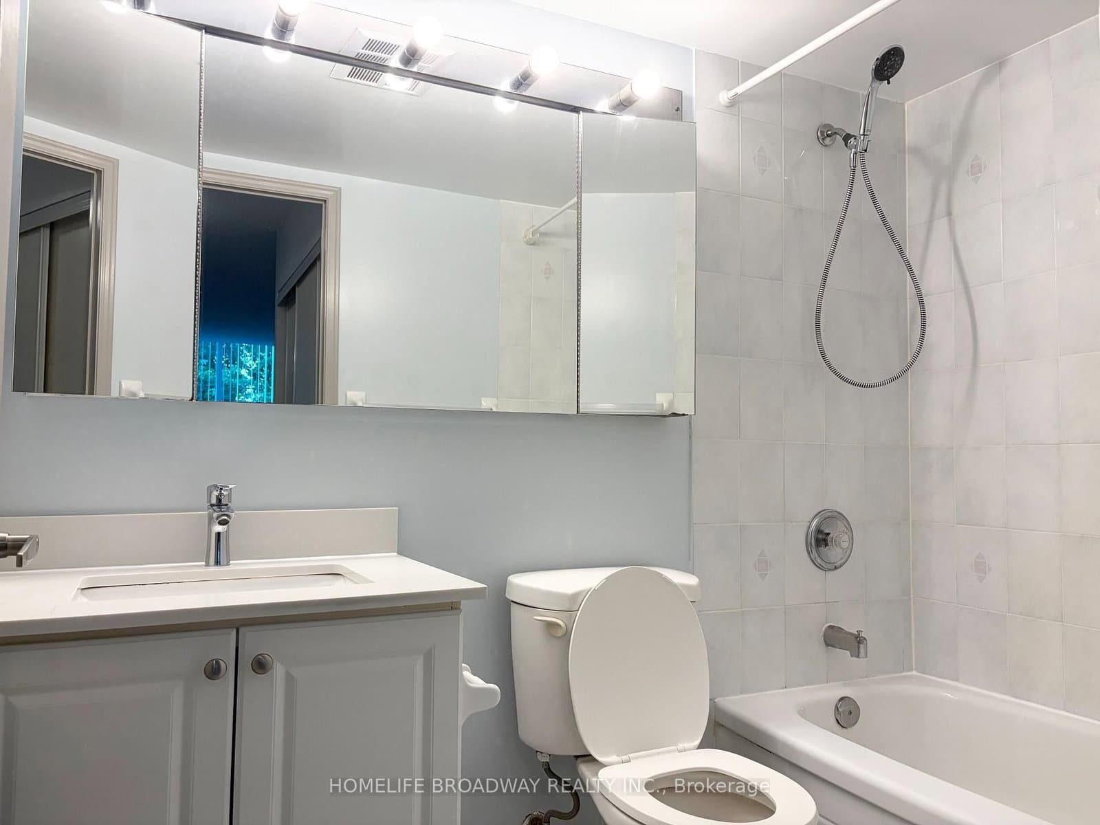 39 Pemberton Avenue, Unit 109 thumbnail 15