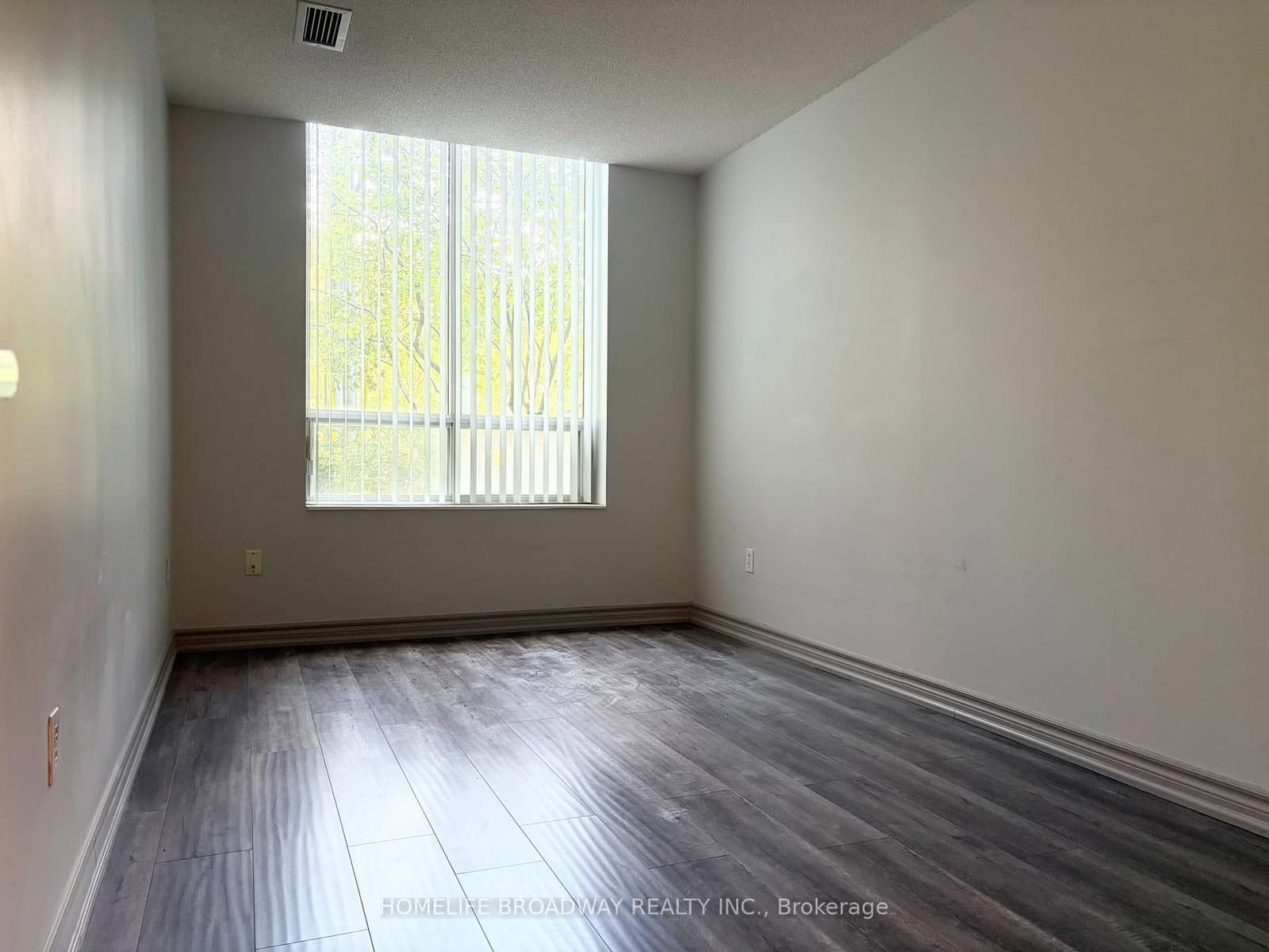 39 Pemberton Avenue, Unit 109 thumbnail 8