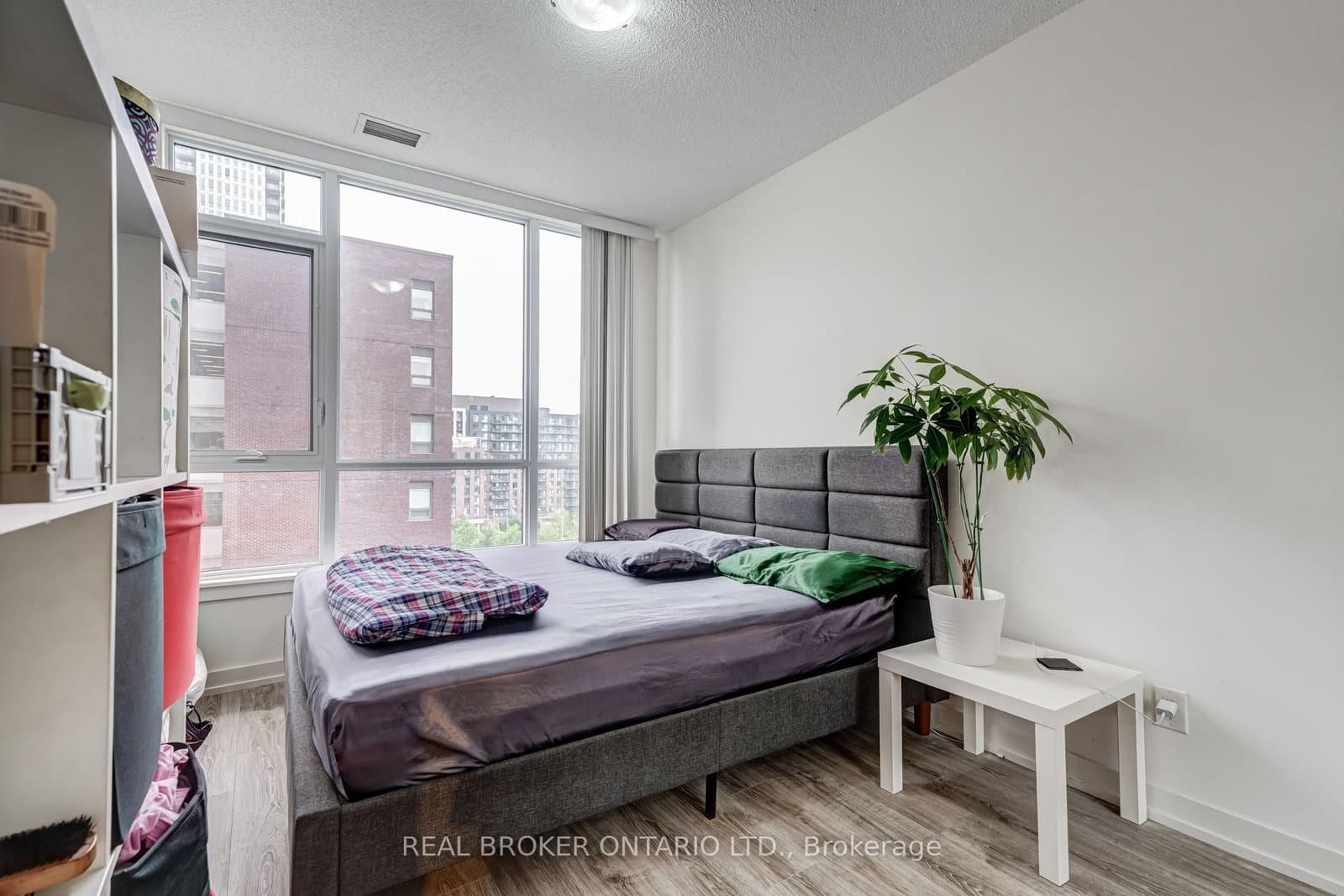 200 Sackville Street, Unit 702 thumbnail 13