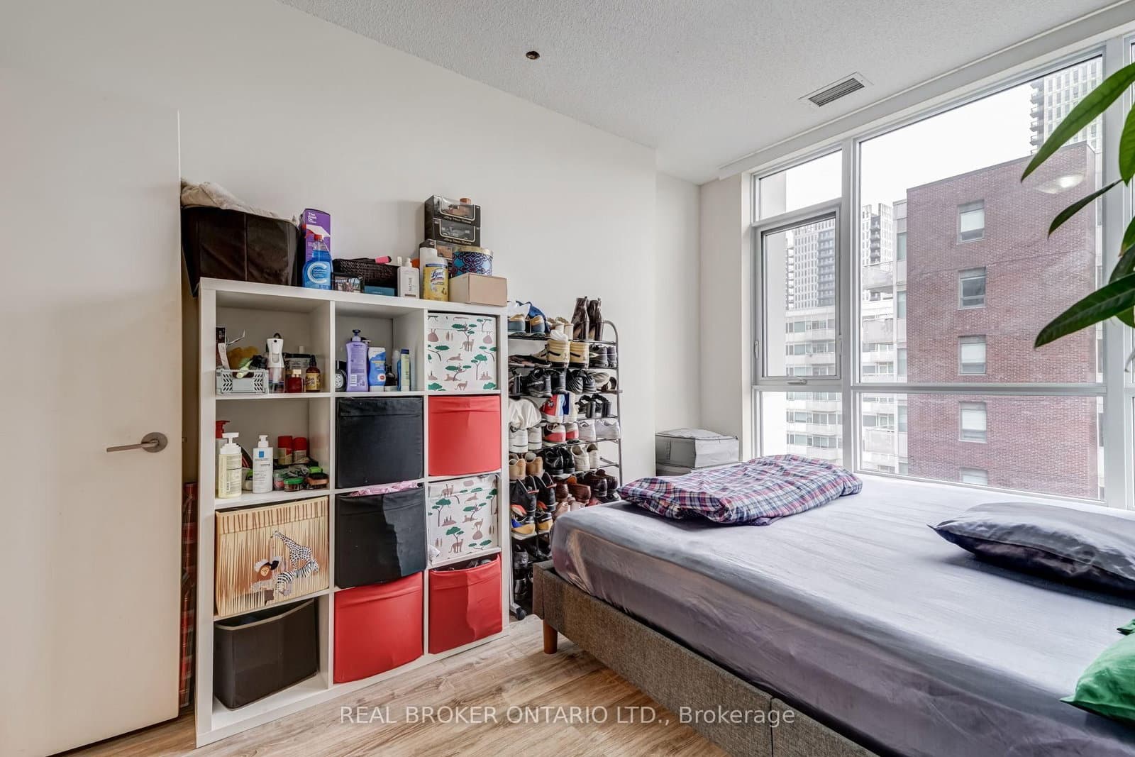 200 Sackville Street, Unit 702 thumbnail 15
