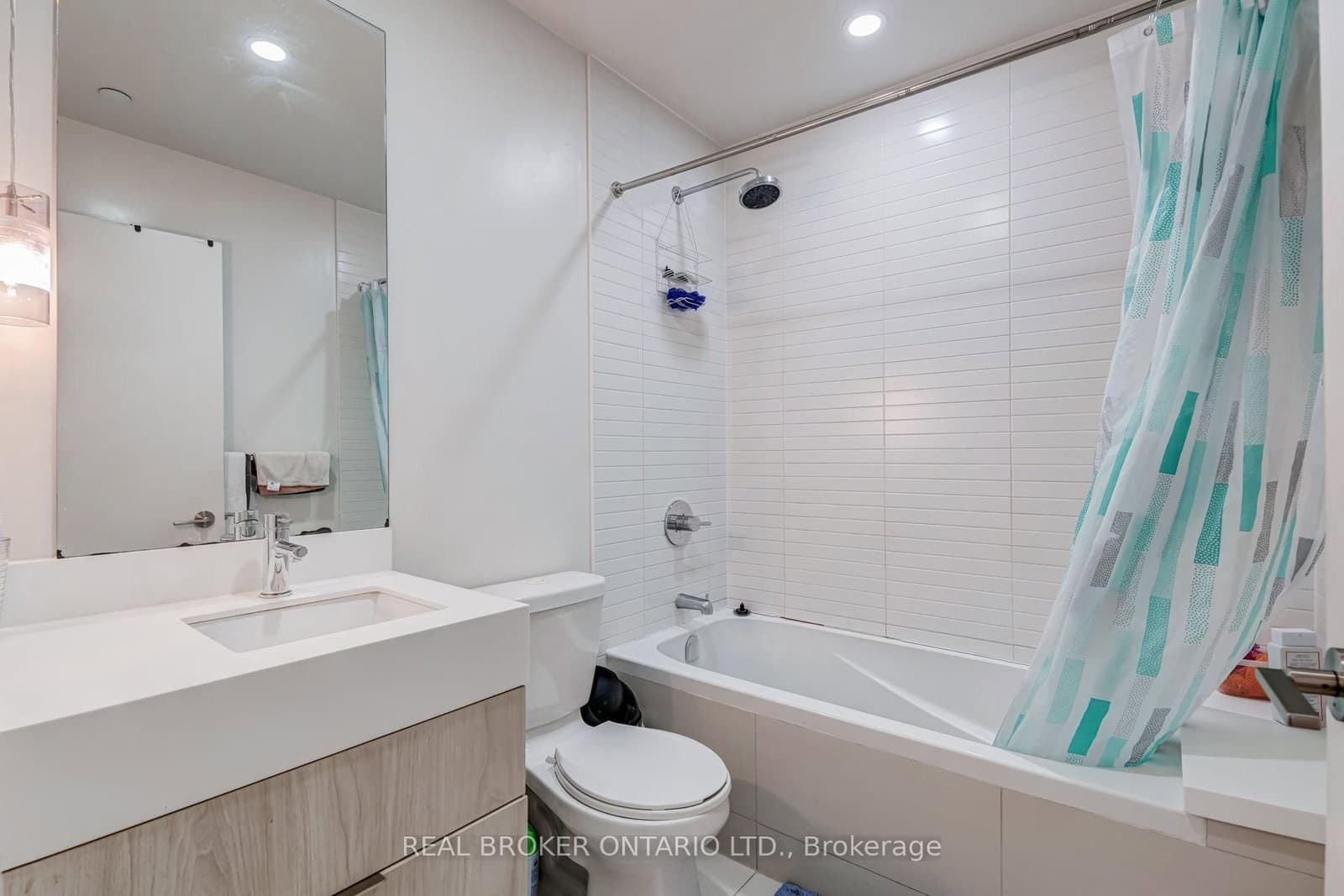 200 Sackville Street, Unit 702 thumbnail 17