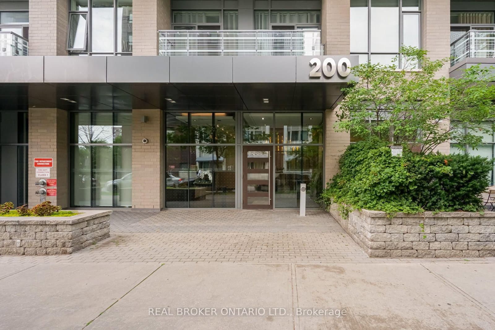 200 Sackville Street, Unit 702 thumbnail 2