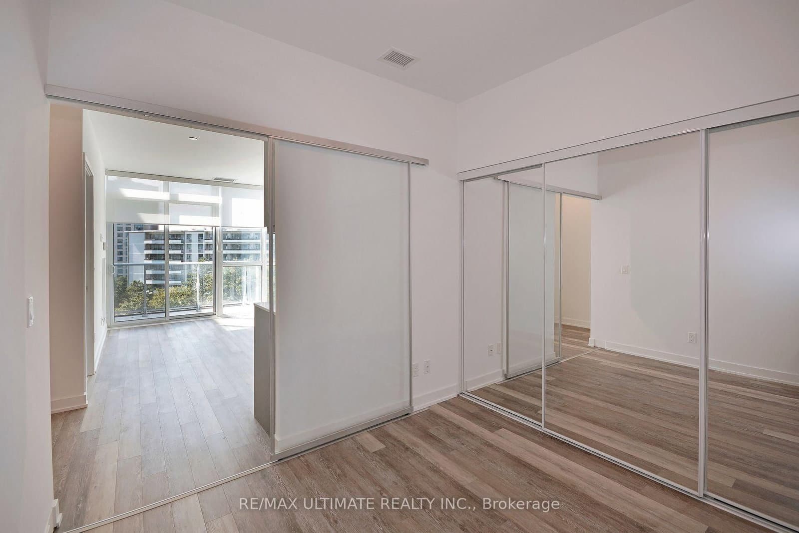 5180 Yonge Street, Unit 415 thumbnail 11