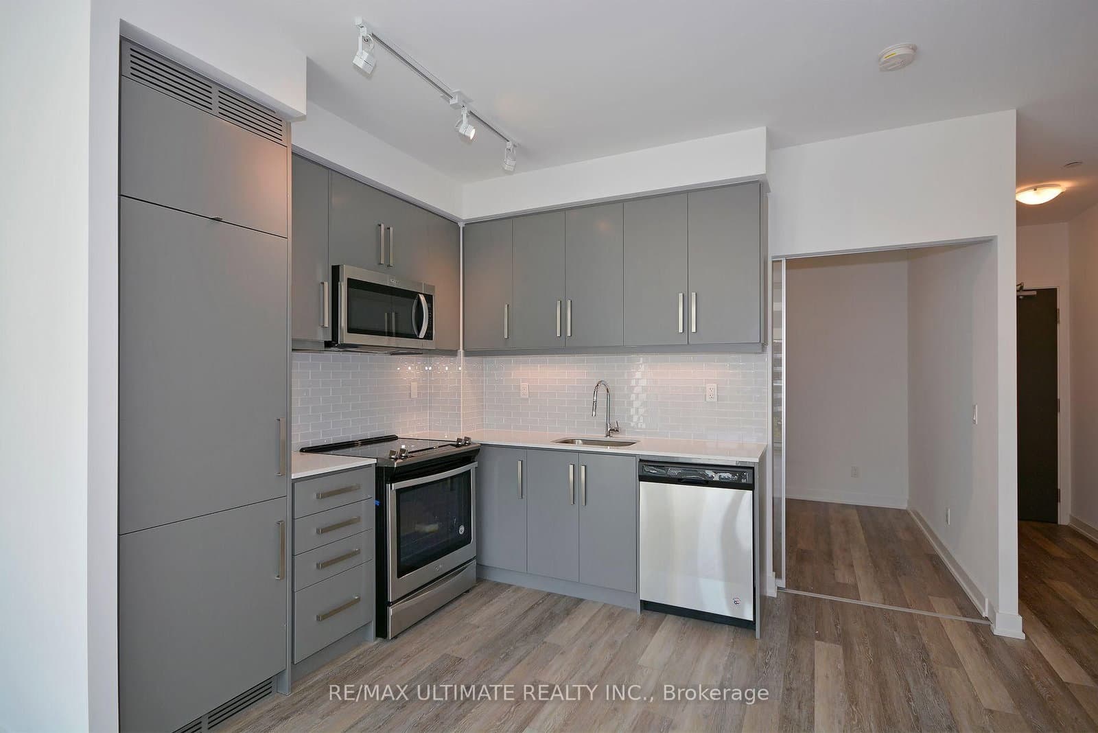 5180 Yonge Street, Unit 415 thumbnail 6