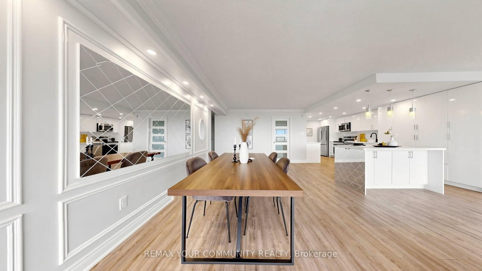 55 Skymark Drive, Unit 2704 thumbnail 25