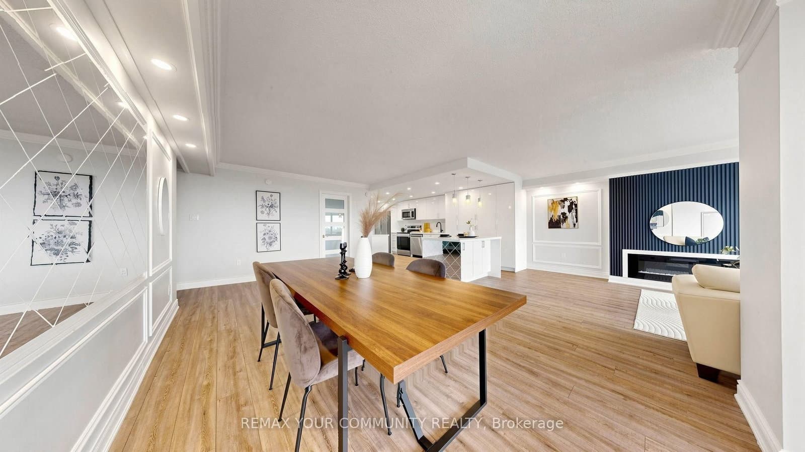 55 Skymark Drive, Unit 2704 thumbnail 26