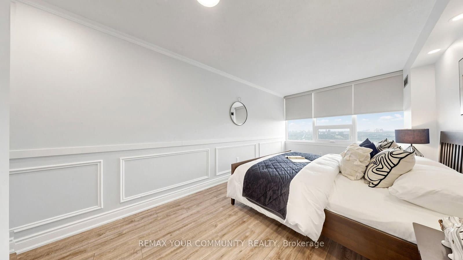 55 Skymark Drive, Unit 2704 thumbnail 30