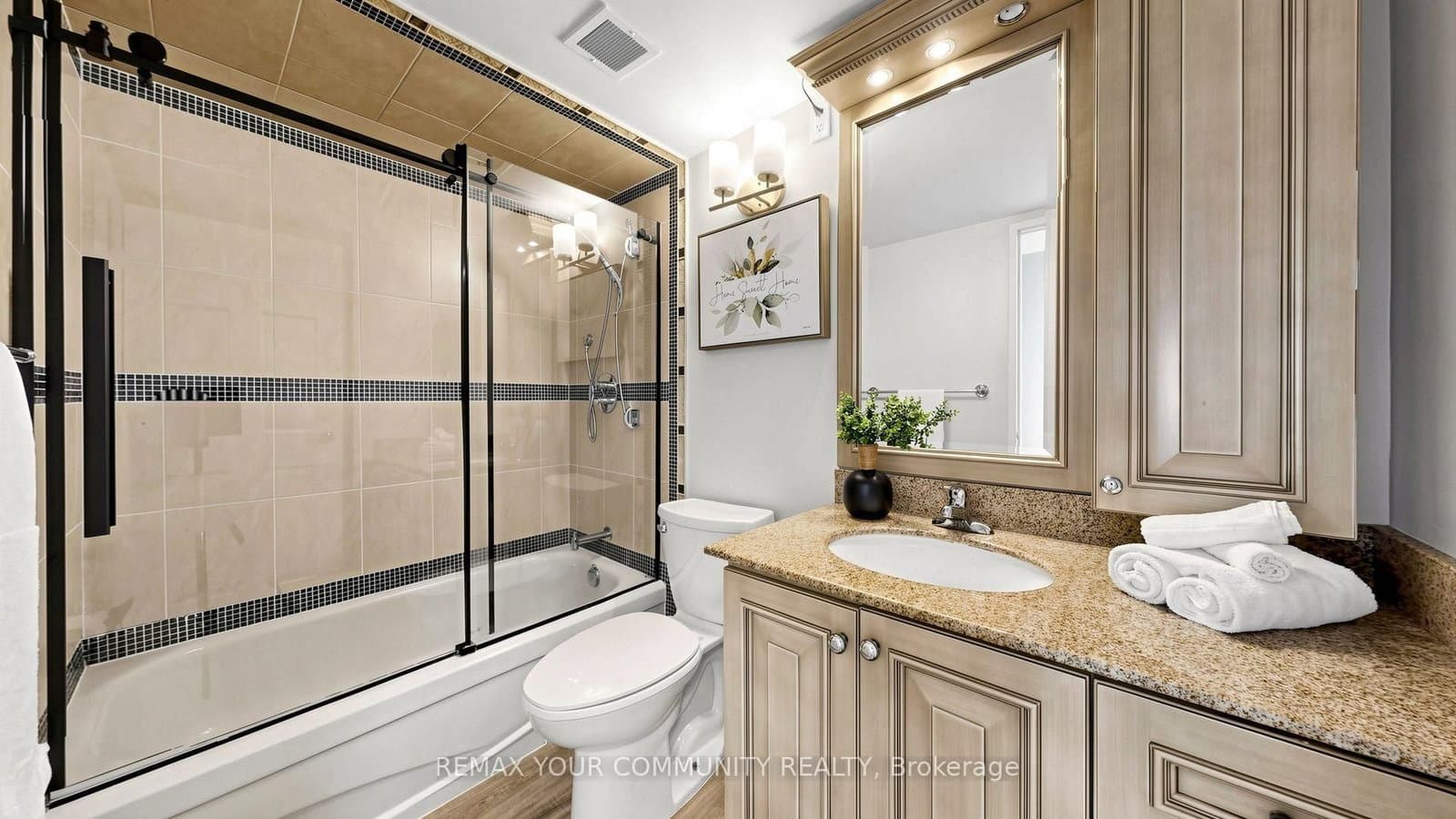 55 Skymark Drive, Unit 2704 thumbnail 31