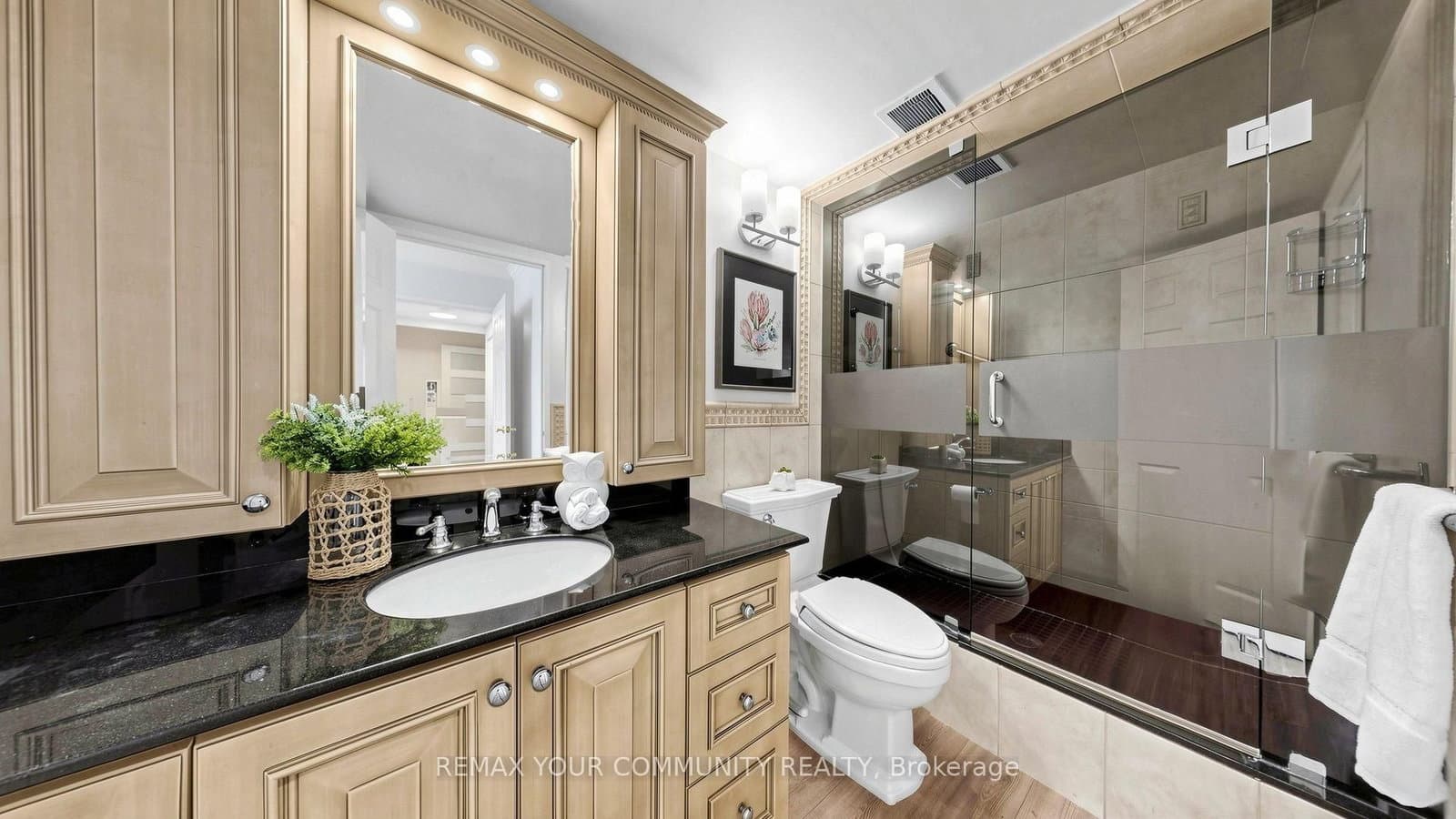 55 Skymark Drive, Unit 2704 thumbnail 36