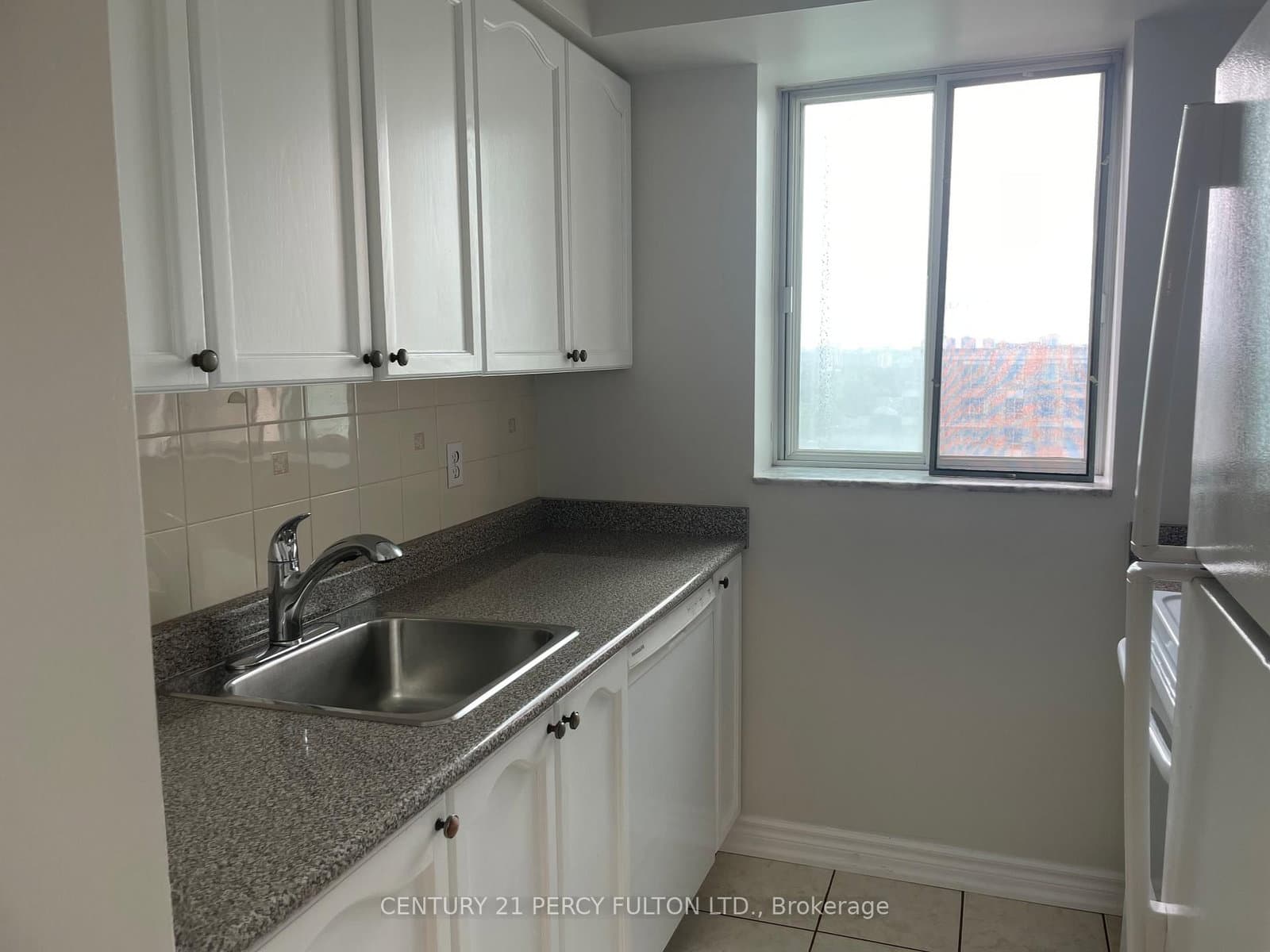 1 Pemberton Avenue, Unit 1503 thumbnail 11