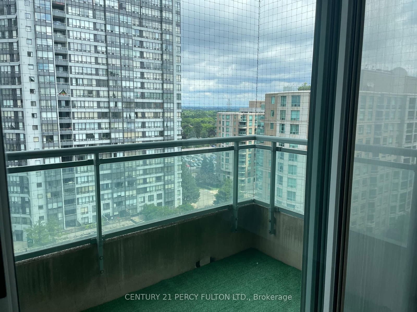 1 Pemberton Avenue, Unit 1503 thumbnail 15
