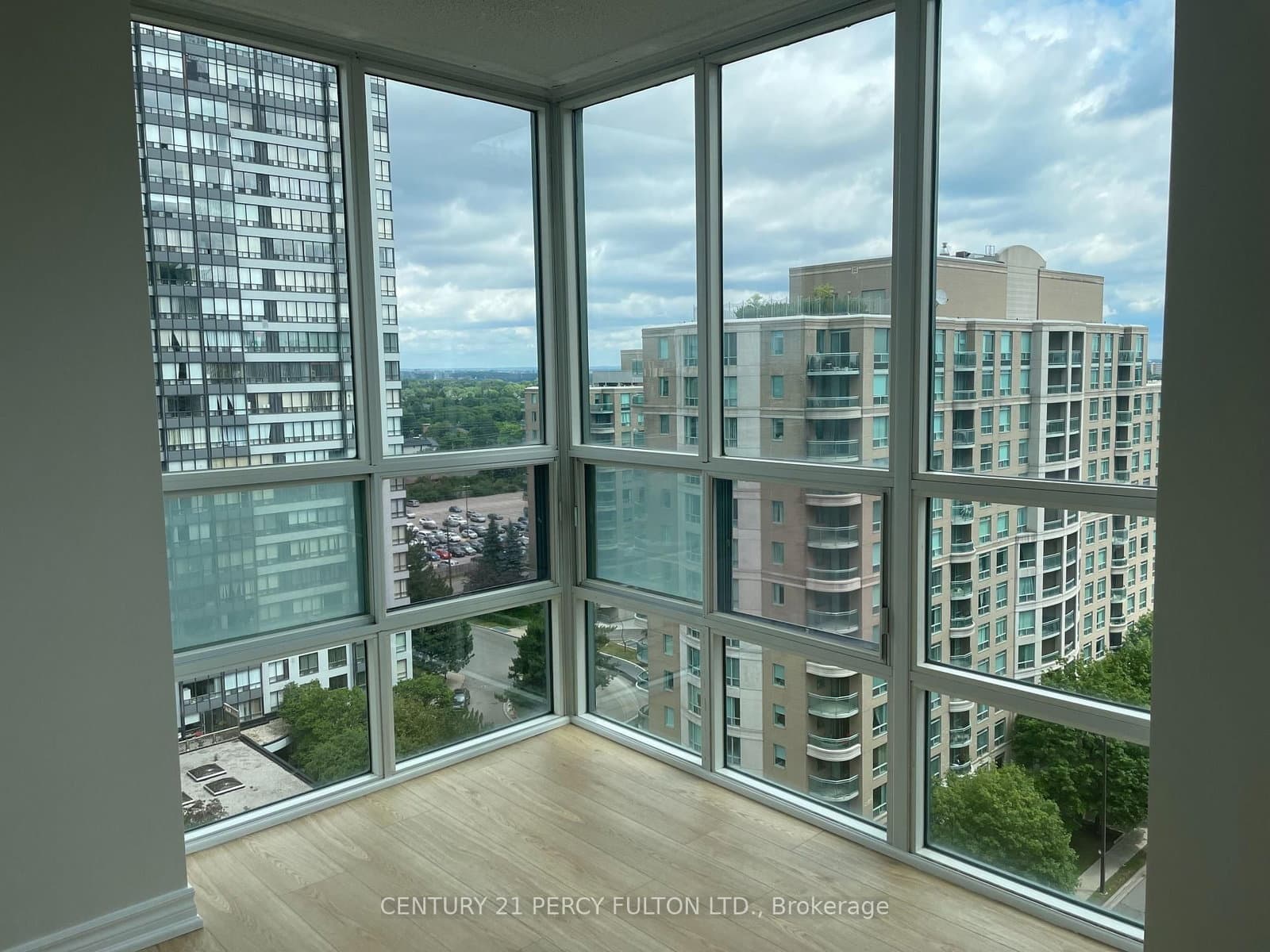1 Pemberton Avenue, Unit 1503 thumbnail 16