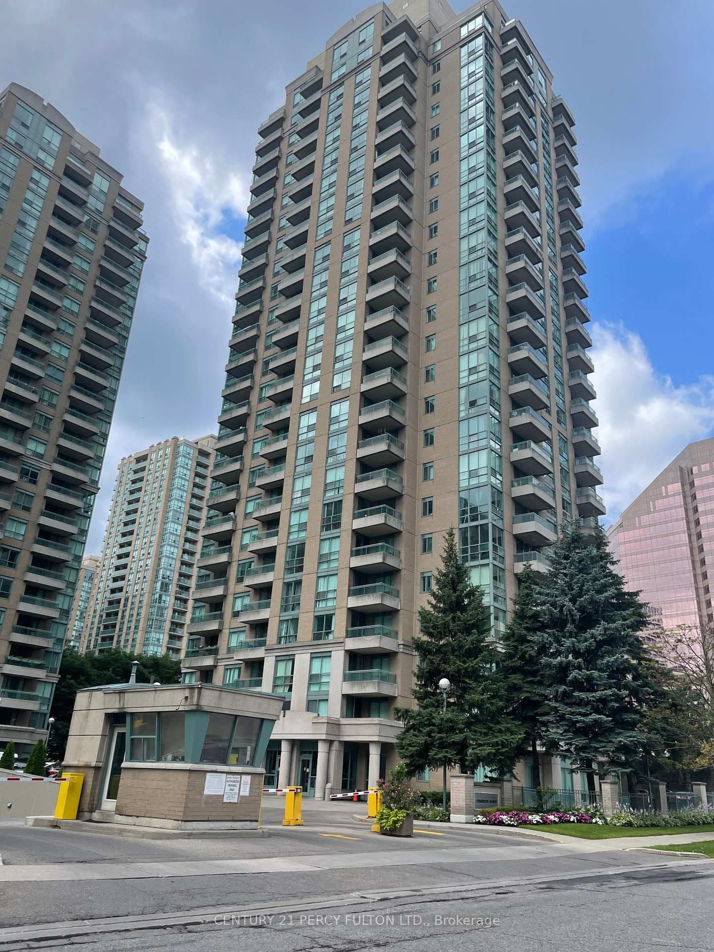 1 Pemberton Avenue, Unit 1503 thumbnail 2