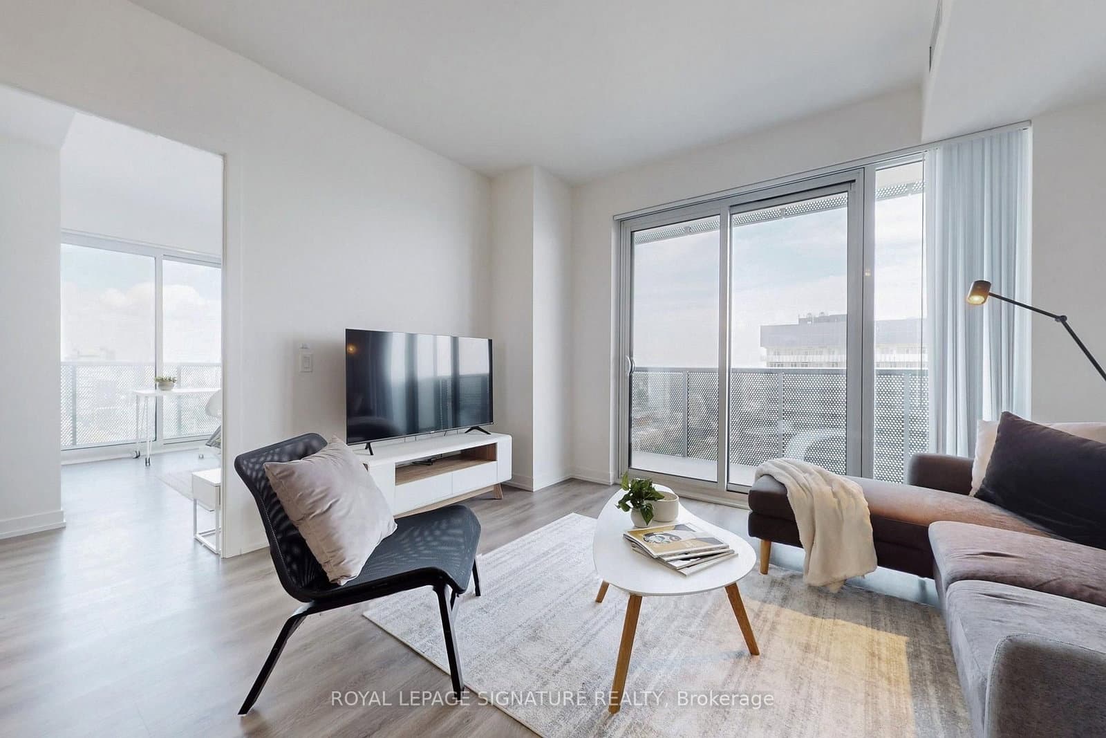 138 Downes Street, Unit 5203 thumbnail 10