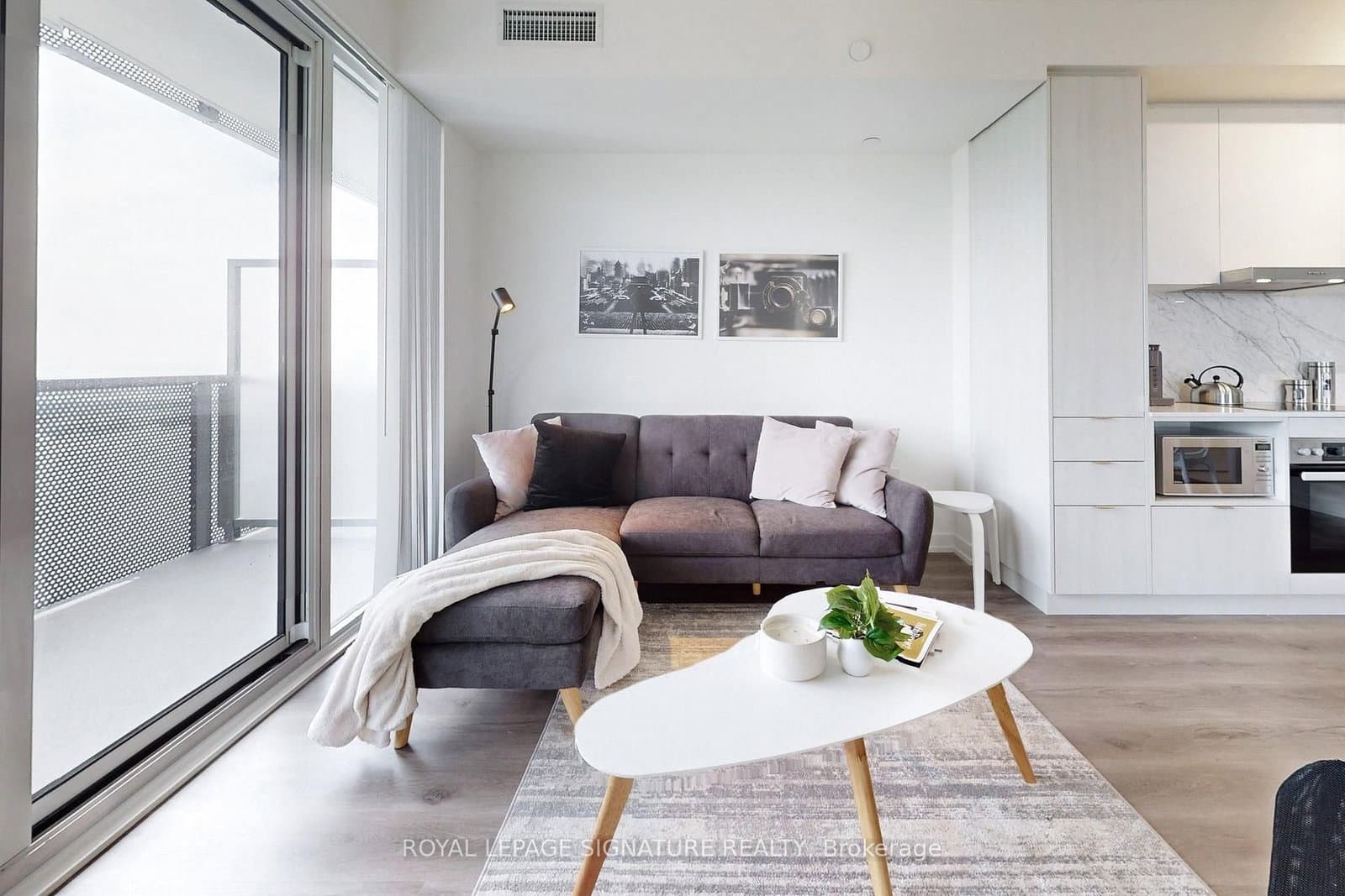 138 Downes Street, Unit 5203 thumbnail 11