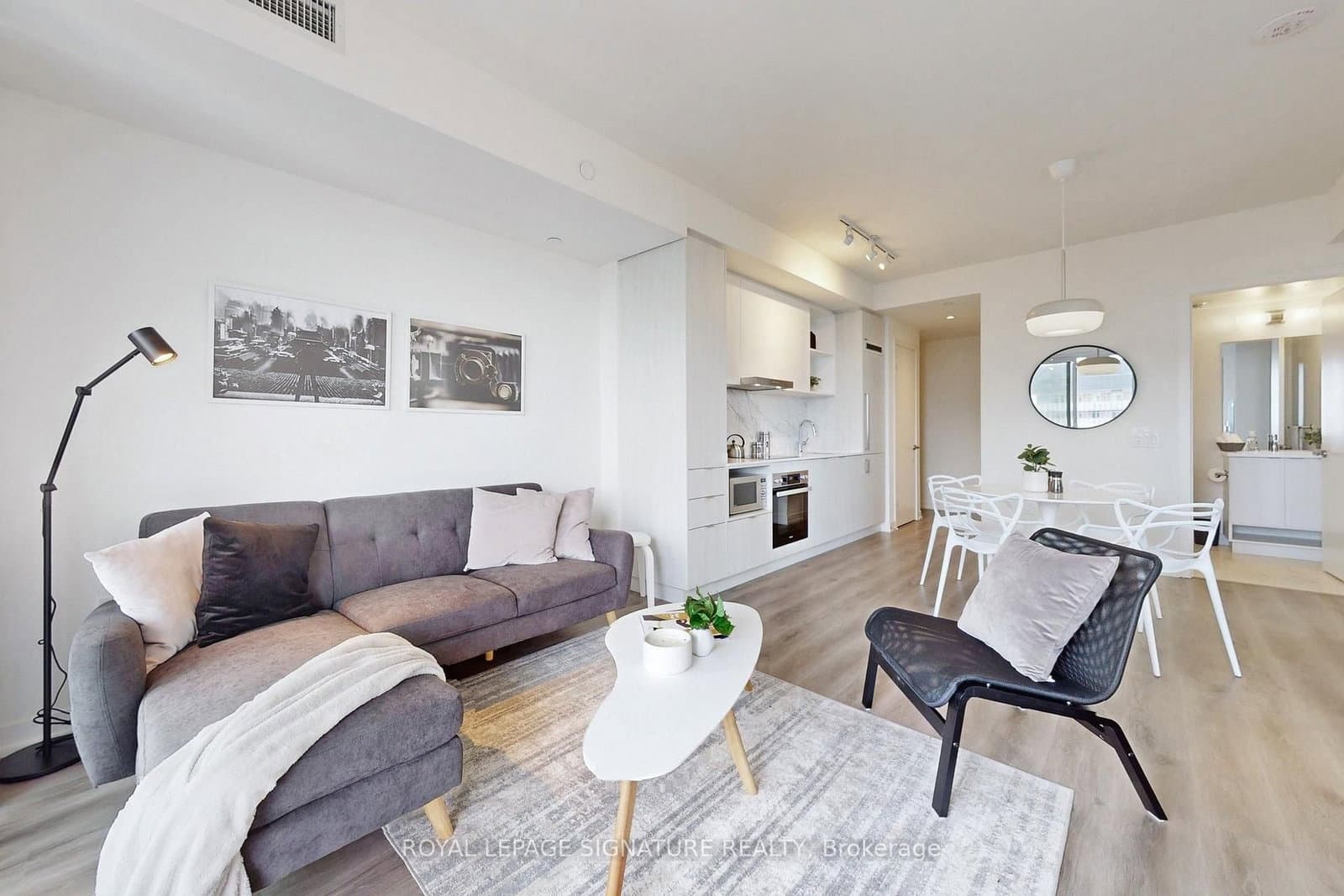 138 Downes Street, Unit 5203 thumbnail 12
