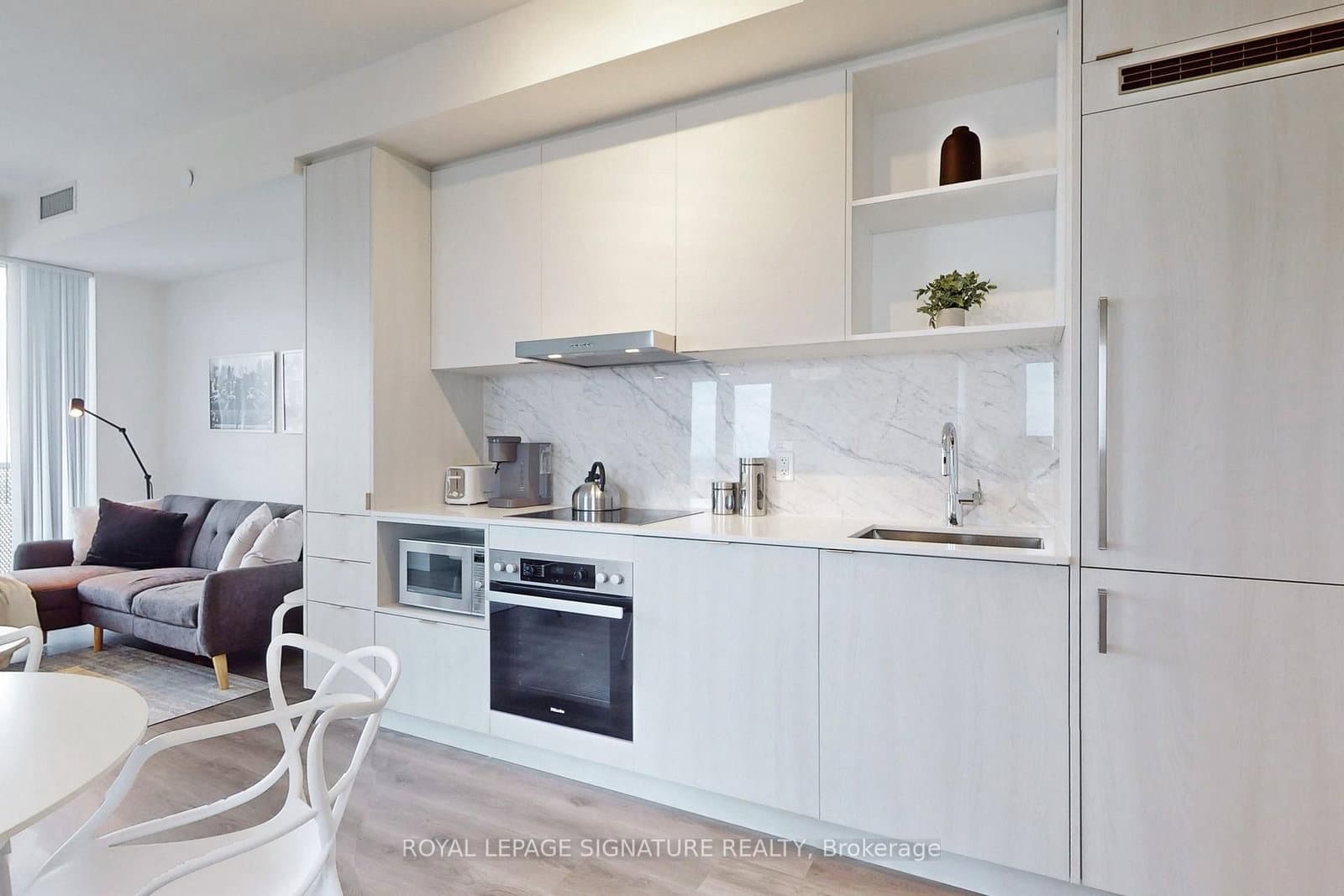 138 Downes Street, Unit 5203 thumbnail 13