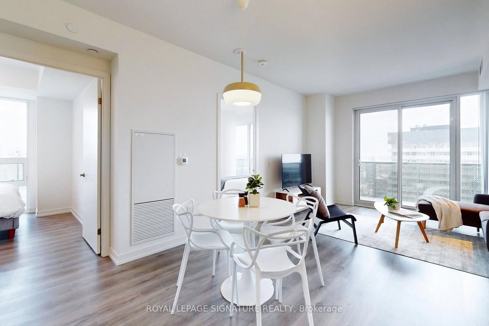 138 Downes Street, Unit 5203 thumbnail 15