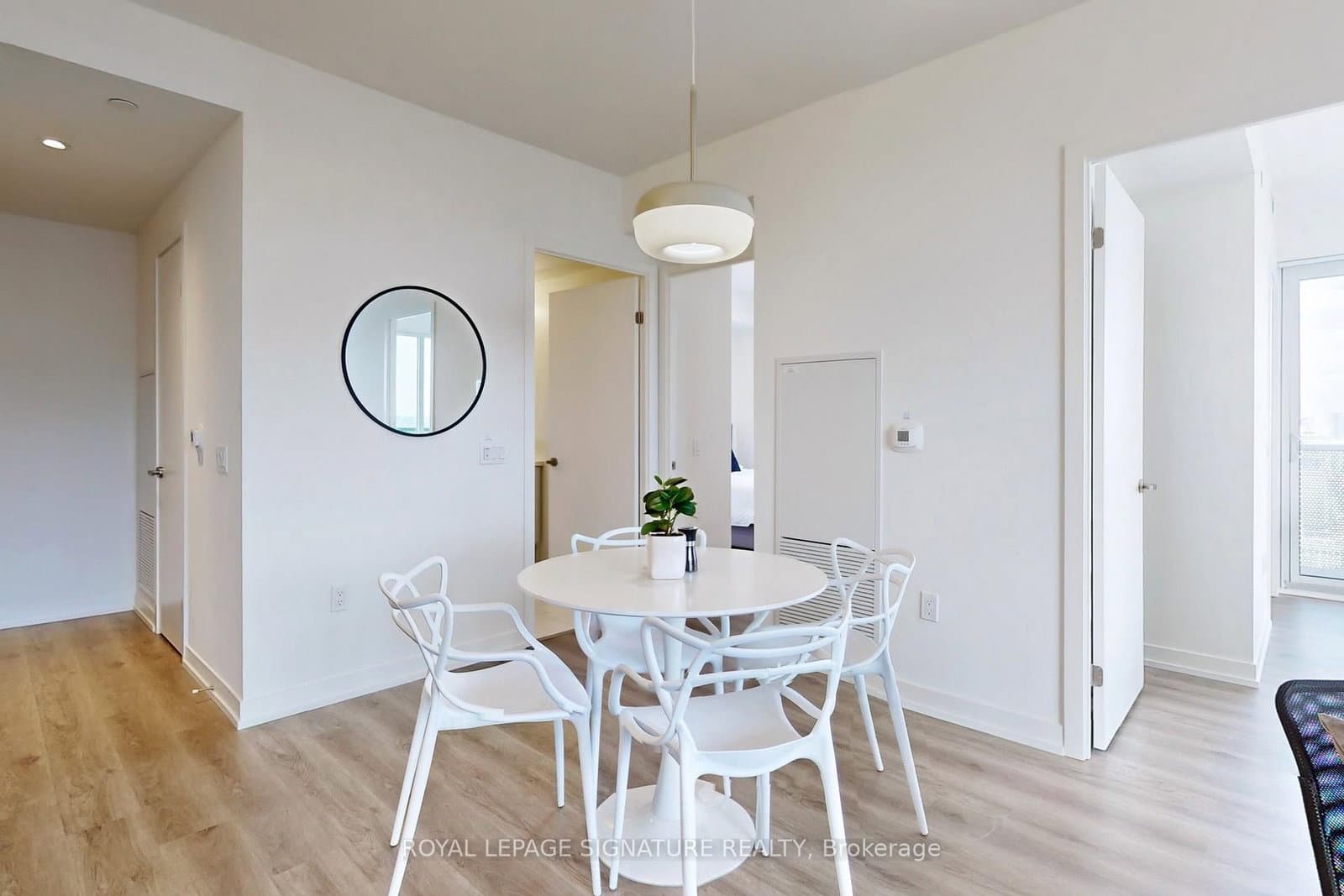 138 Downes Street, Unit 5203 thumbnail 16