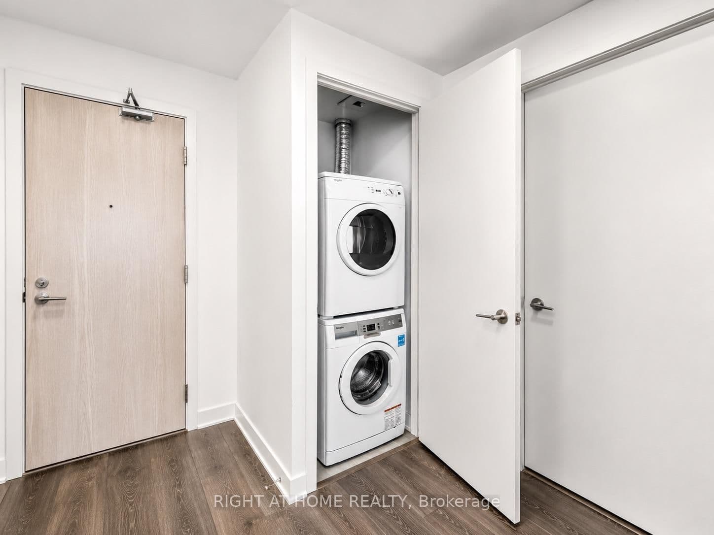 115 Blue Jays Way, Unit 910 thumbnail 9