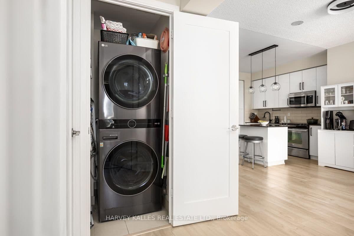 70 Roehampton Avenue, Unit 813 thumbnail 17
